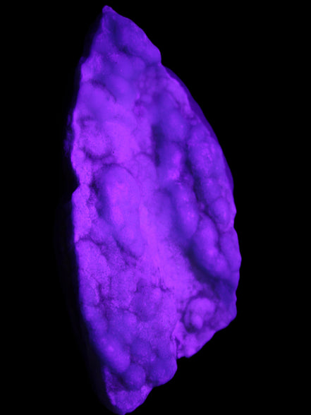 Blue Aragonite specimen 112*35*80mm 270g in UV light - Rocks and Things Store