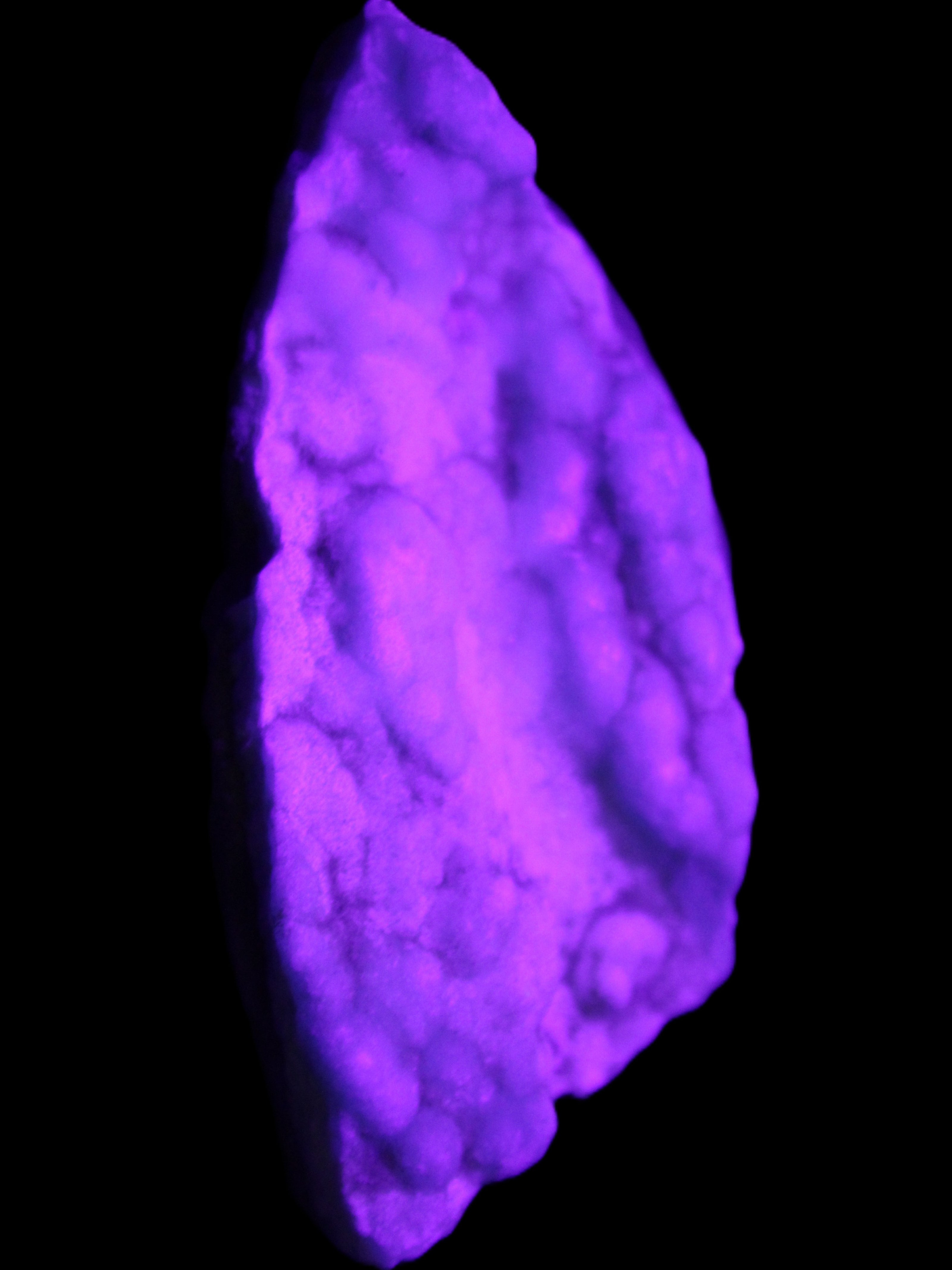 Blue Aragonite specimen 112*35*80mm 270g in UV light - Rocks and Things Store