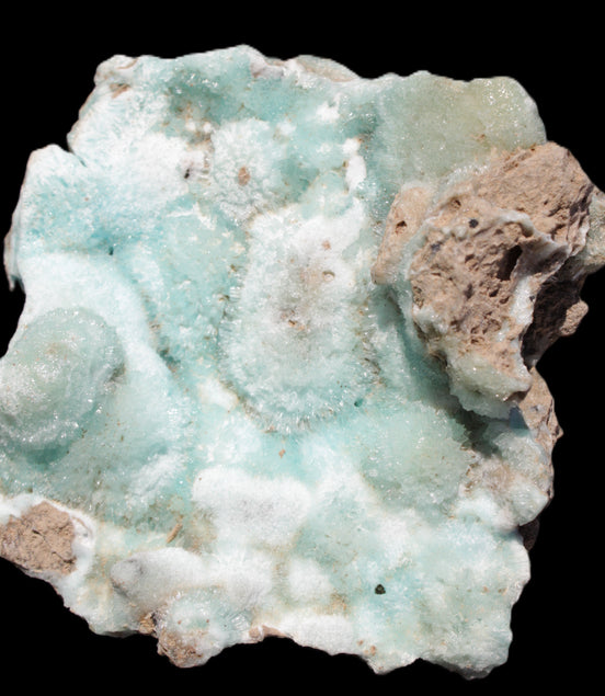 Blue Aragonite Caribbean Calcite specimen 95*55*93mm 343g Rocks and Things Store