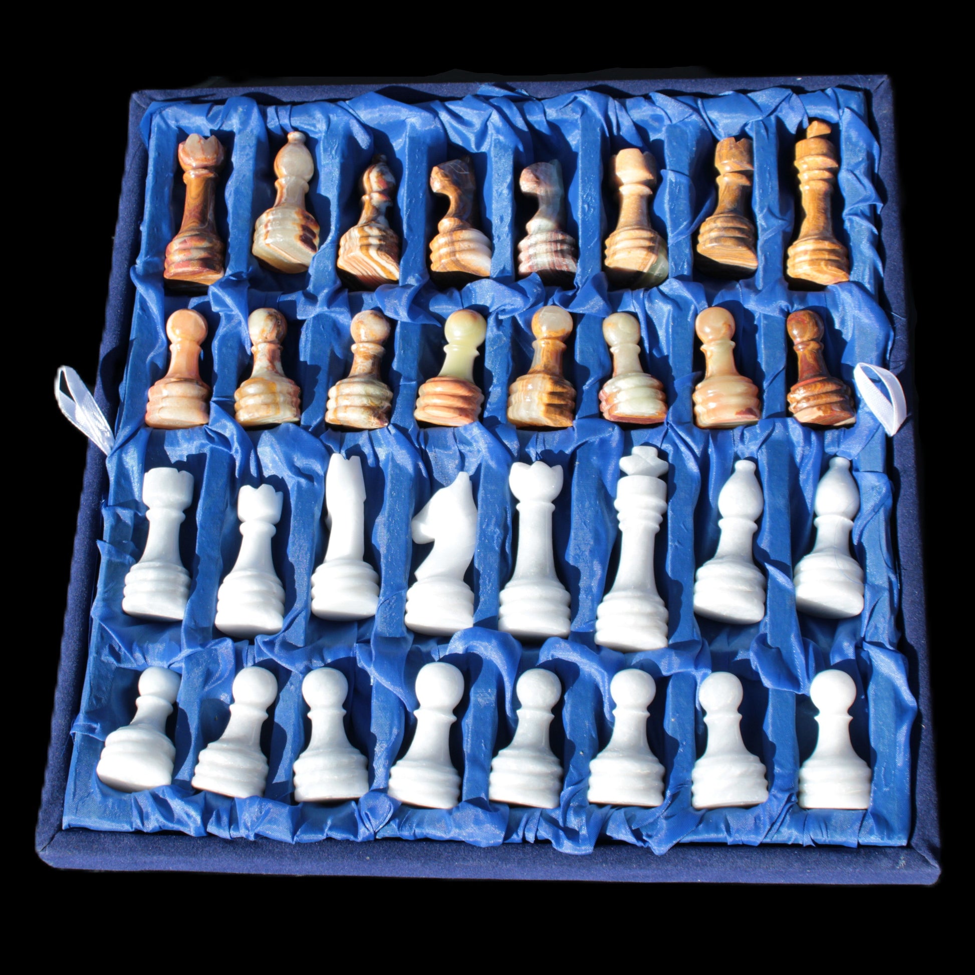 Afghan Jade Onyx Chess Set in case 4900g Rocks and Things
