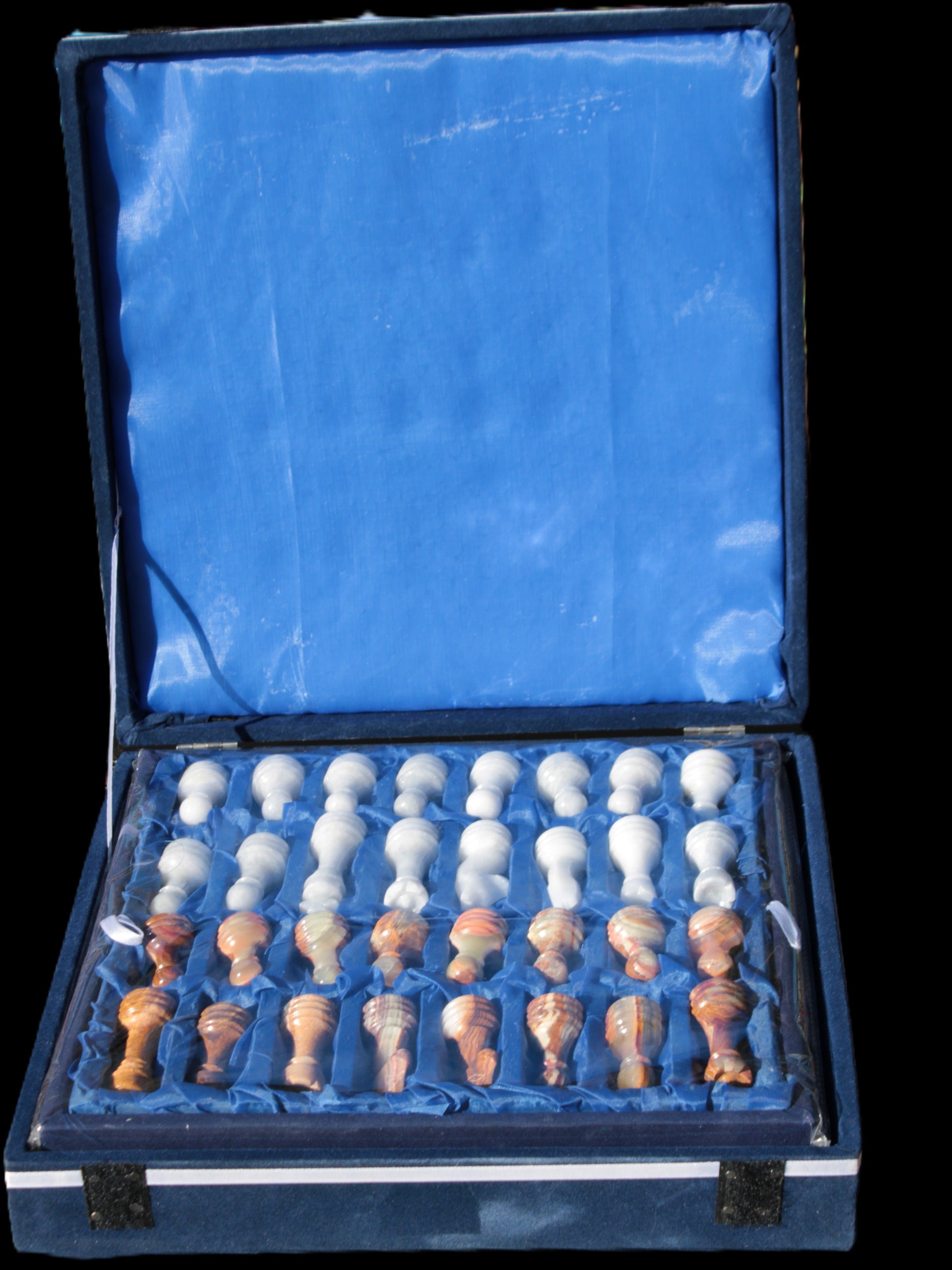 Afghan Jade Onyx Chess Set in case 4900g Rocks and Things