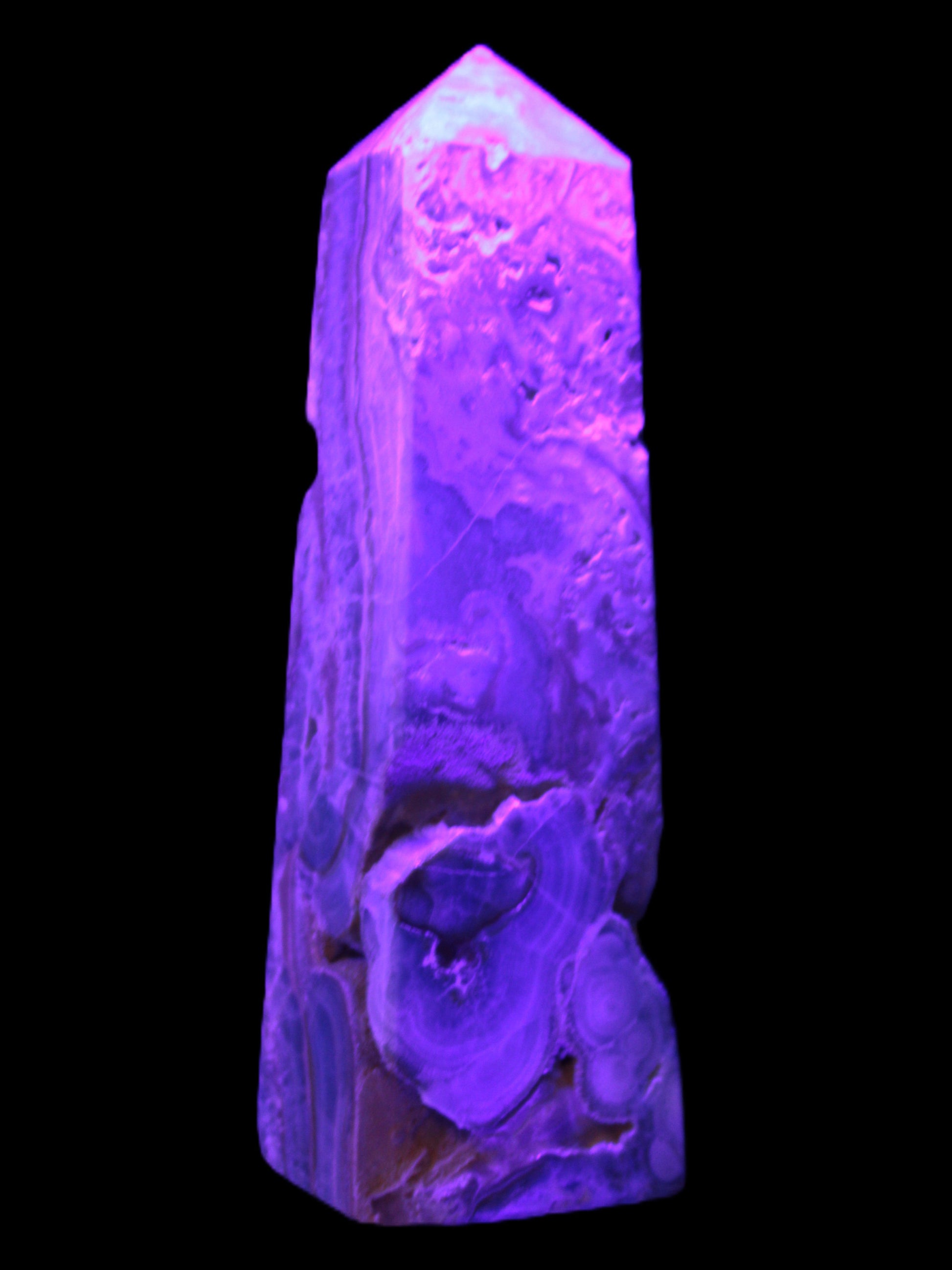 Caribbean Calcite obelisk 228*55*67mm 1554g in UV light - Rocks and Things Store