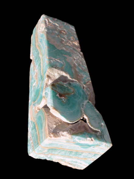 Caribbean Calcite obelisk 228*55*67mm 1554g Rocks and Things Store