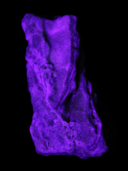 Blue Aragonite specimen 192*30*56mm 167g in UV light - Rocks and Things Store