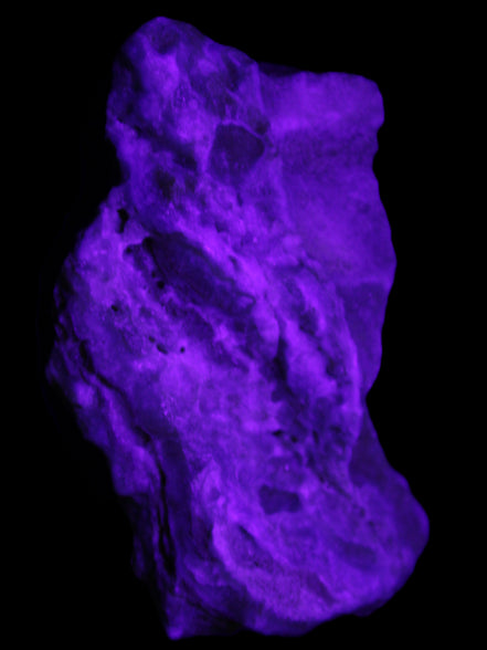 Blue Aragonite specimen 192*30*56mm 167g in UV light - Rocks and Things Store