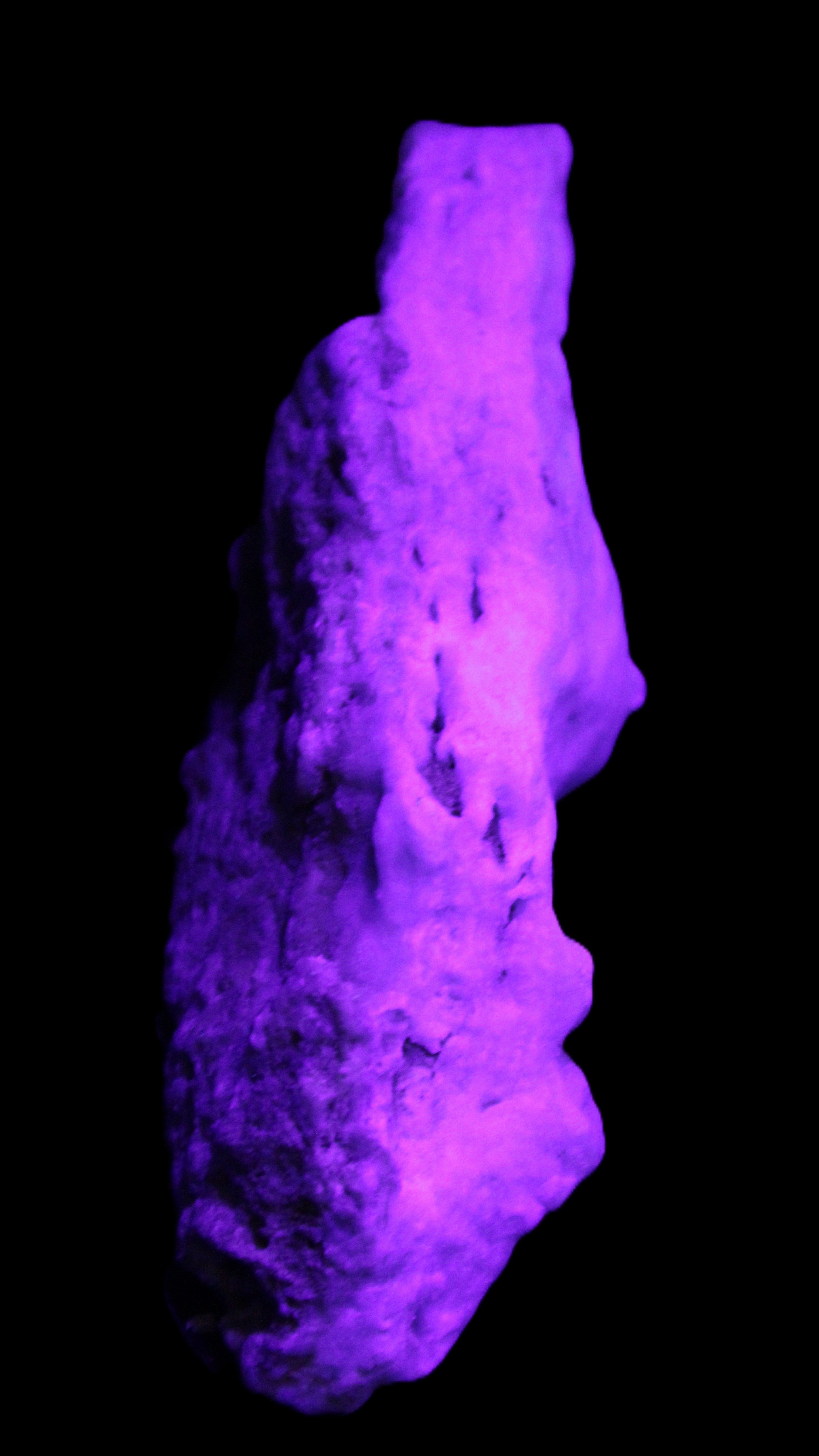 Blue Aragonite specimen 109*32*50mm 172g in UV light - Rocks and Things Store