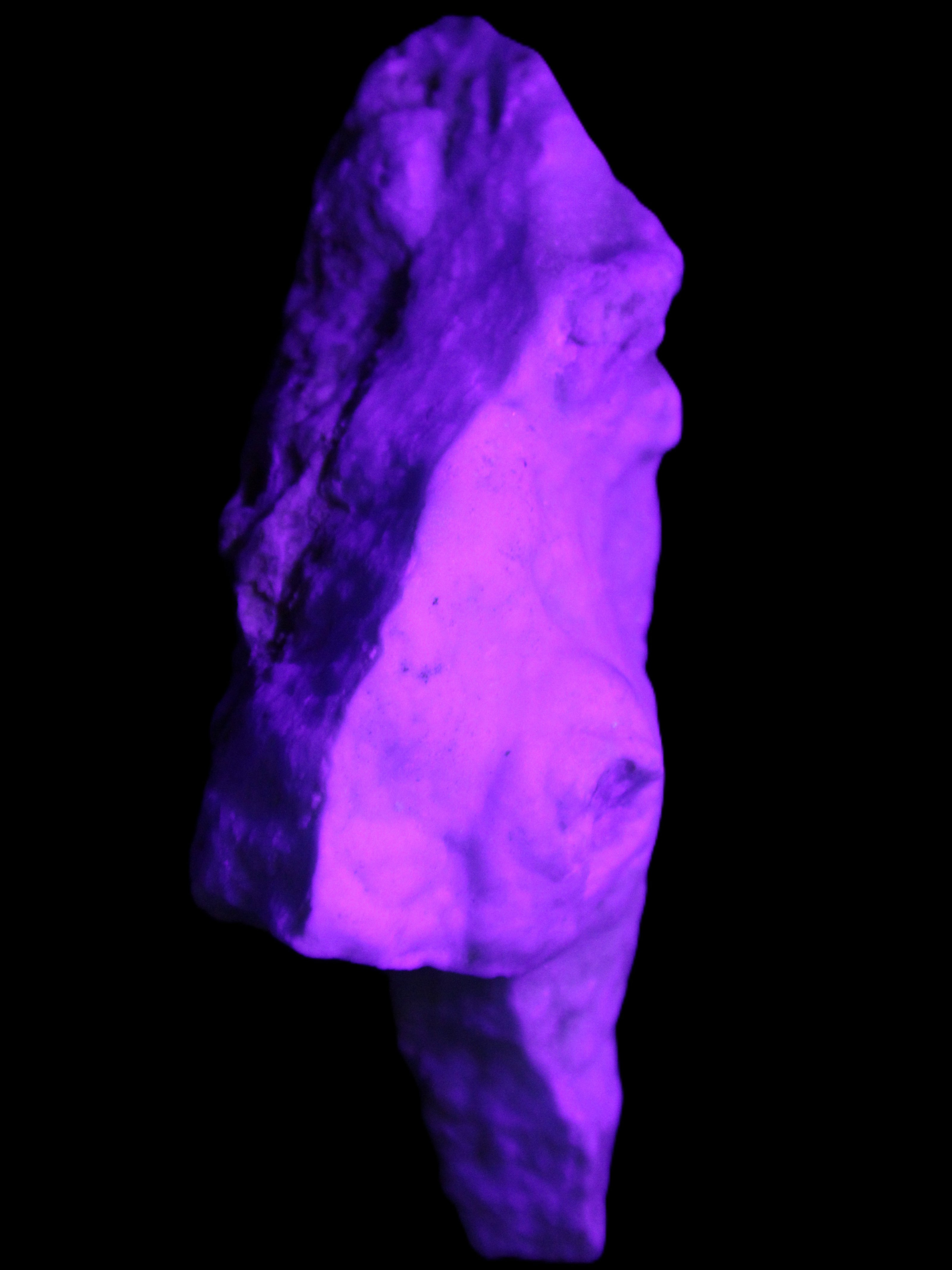 Blue Aragonite specimen 109*32*50mm 172g in UV light - Rocks and Things Store