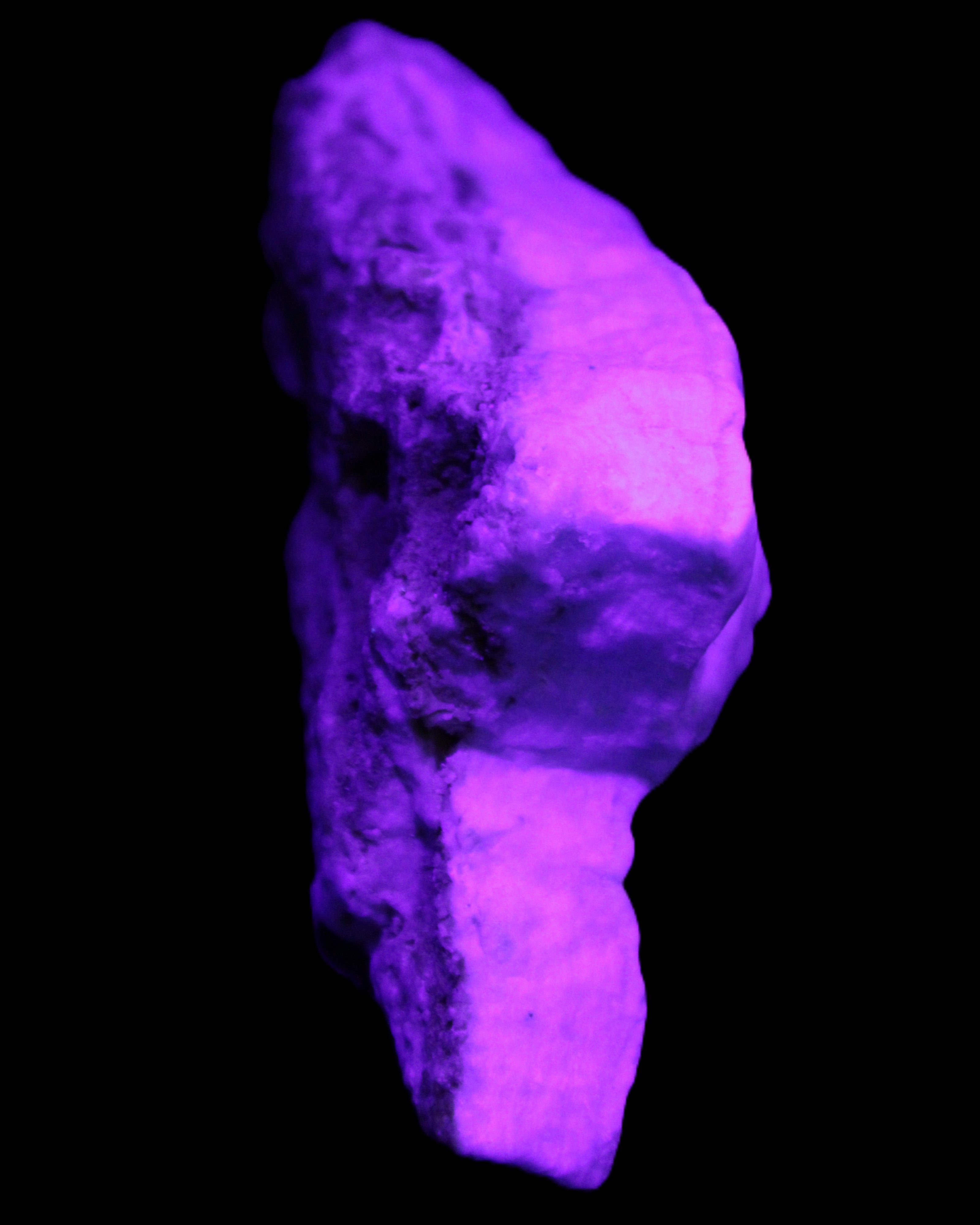 Blue Aragonite specimen 109*32*50mm 172g in UV light - Rocks and Things Store