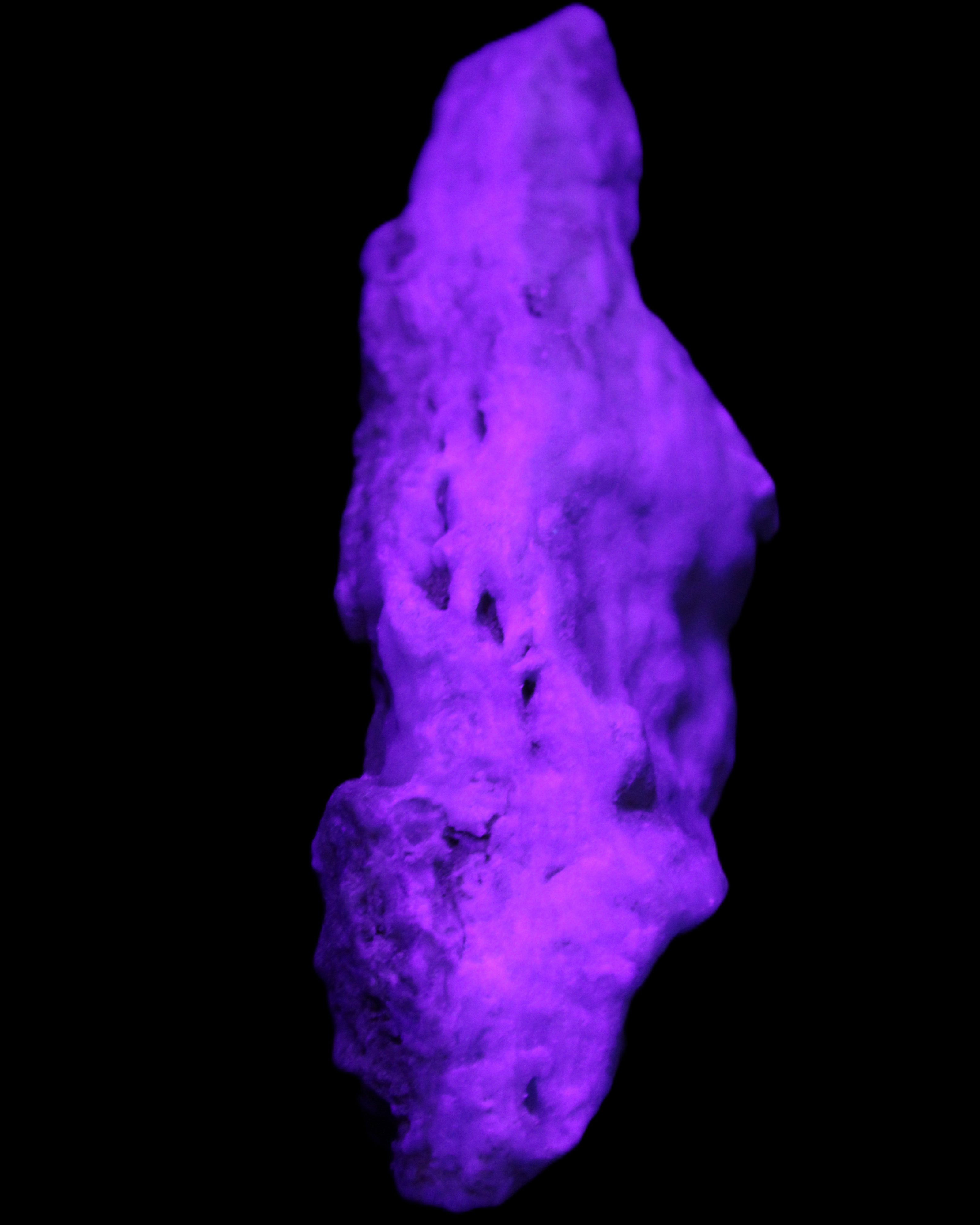 Blue Aragonite specimen 109*32*50mm 172g in UV light - Rocks and Things Store