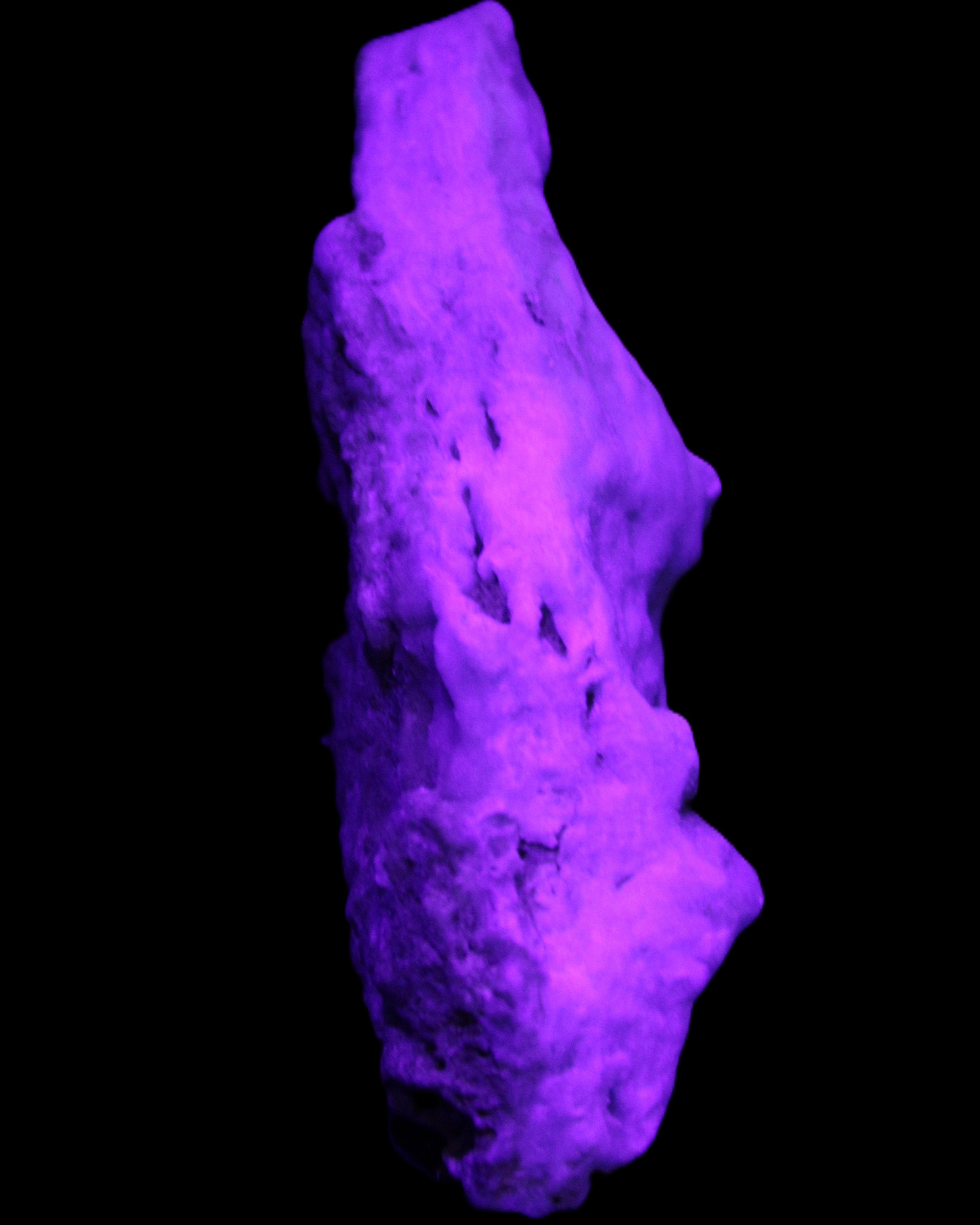 Blue Aragonite specimen 109*32*50mm 172g in UV light - Rocks and Things Store