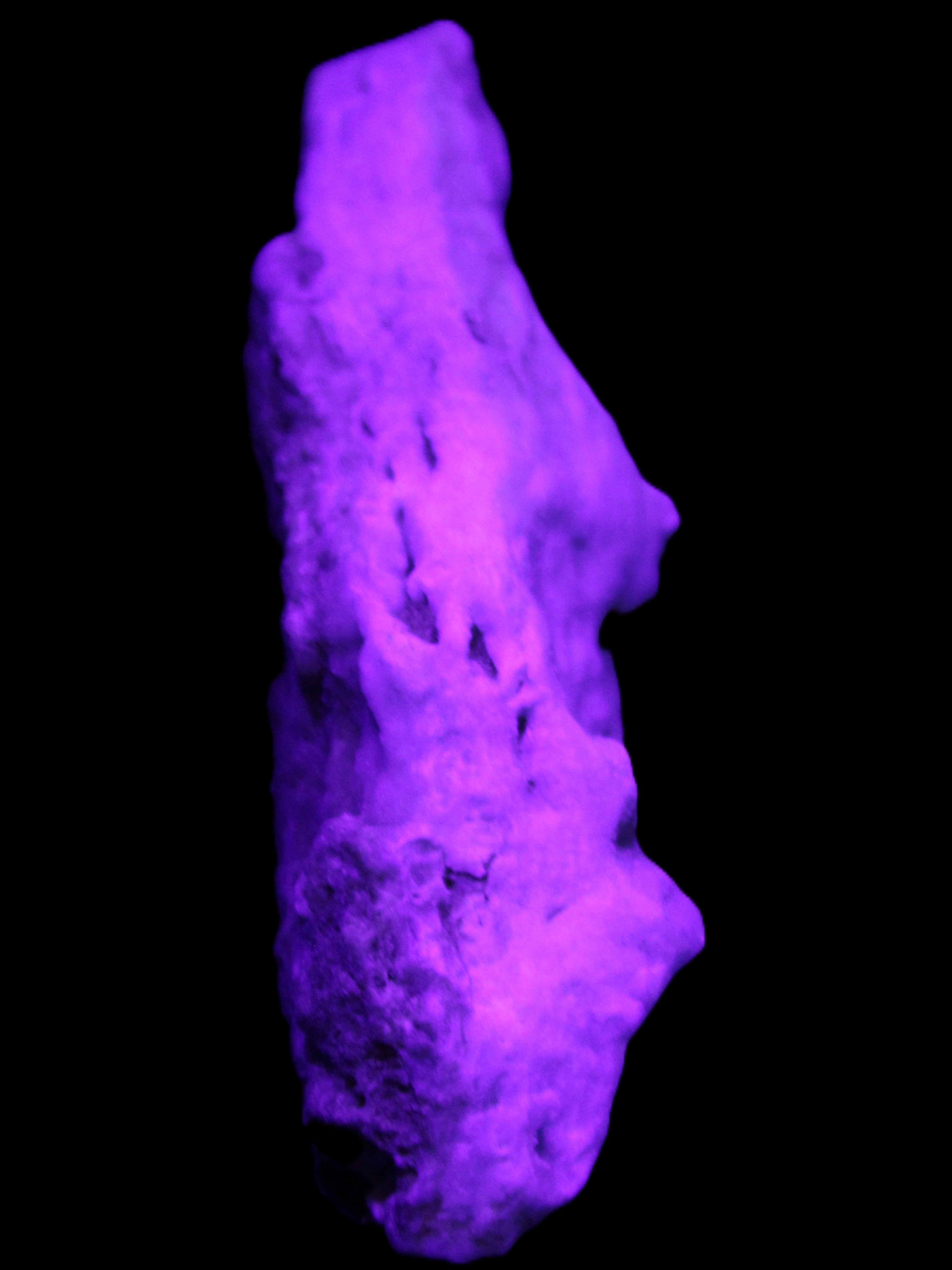 Blue Aragonite specimen 109*32*50mm 172g in UV light - Rocks and Things Store