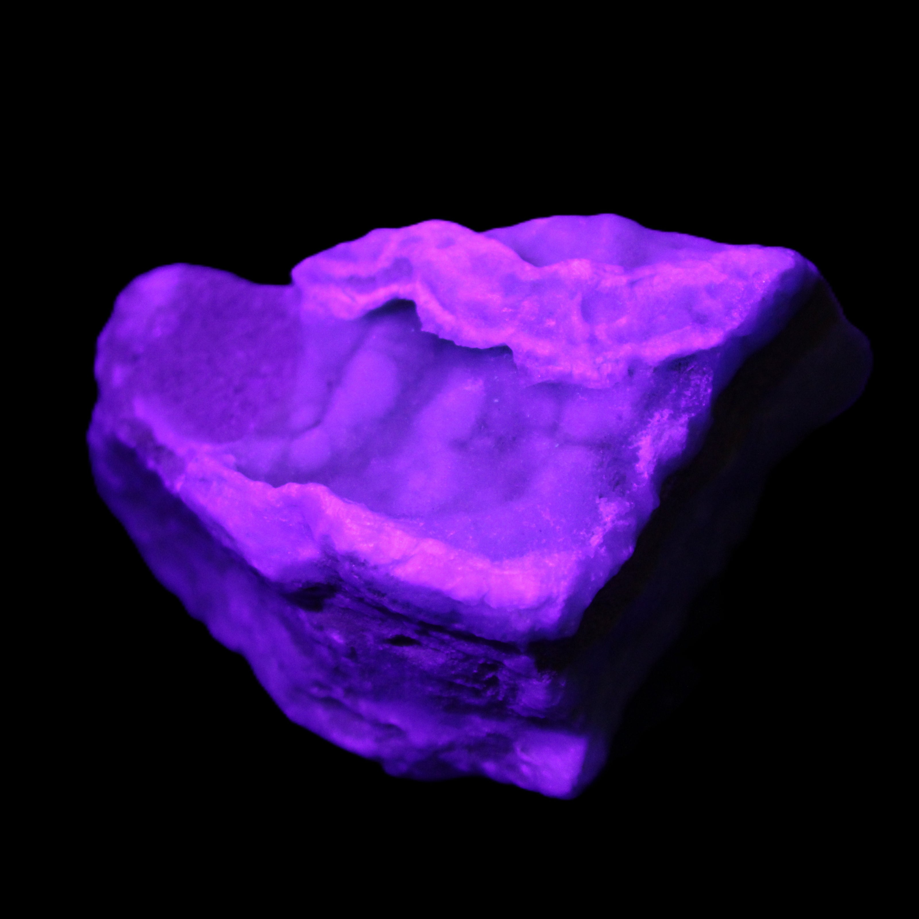 Blue Aragonite specimen 65*38*48mm 141g in UV light - Rocks and Things Store