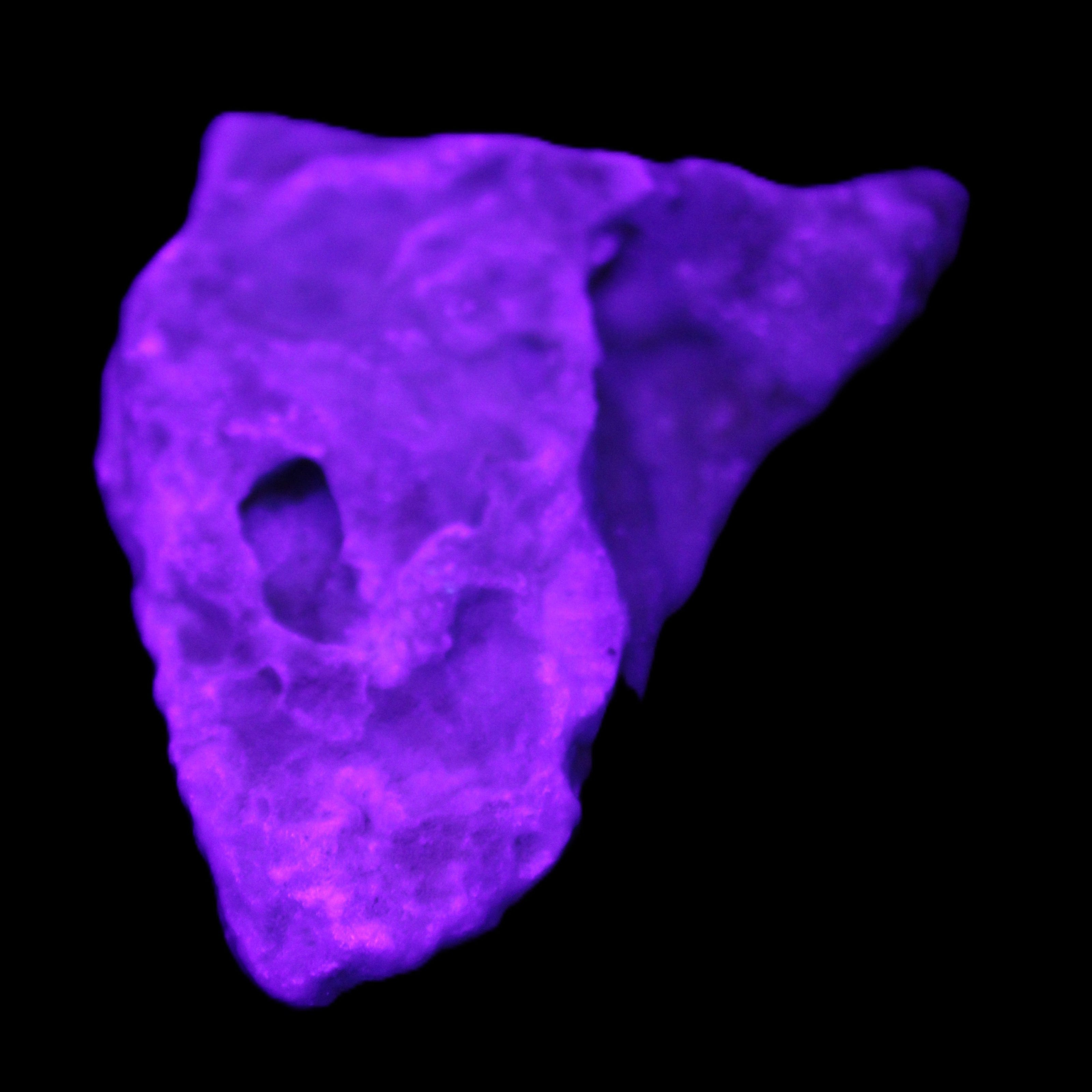 Blue Aragonite specimen 65*38*48mm 141g in UV light - Rocks and Things Store