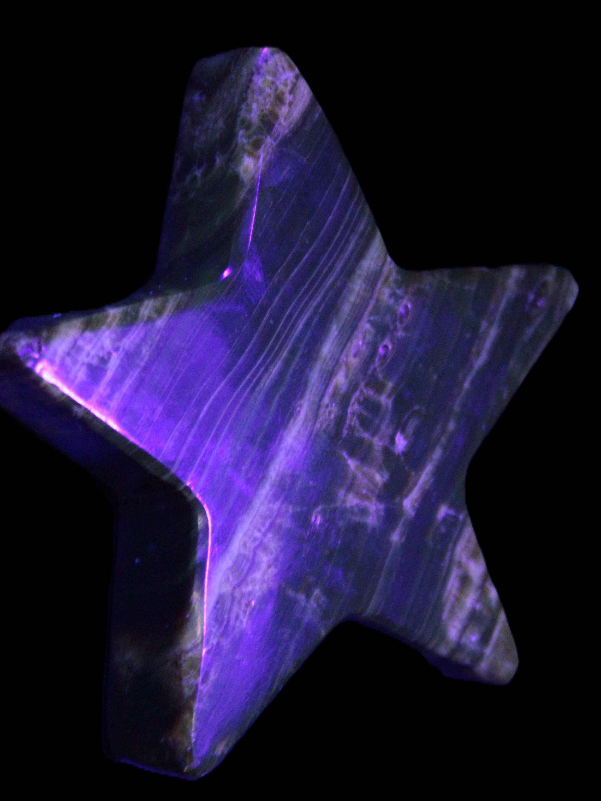 Chocolate Calcite Star 103*18mm 249.6g in UV light - Rocks and Things Store