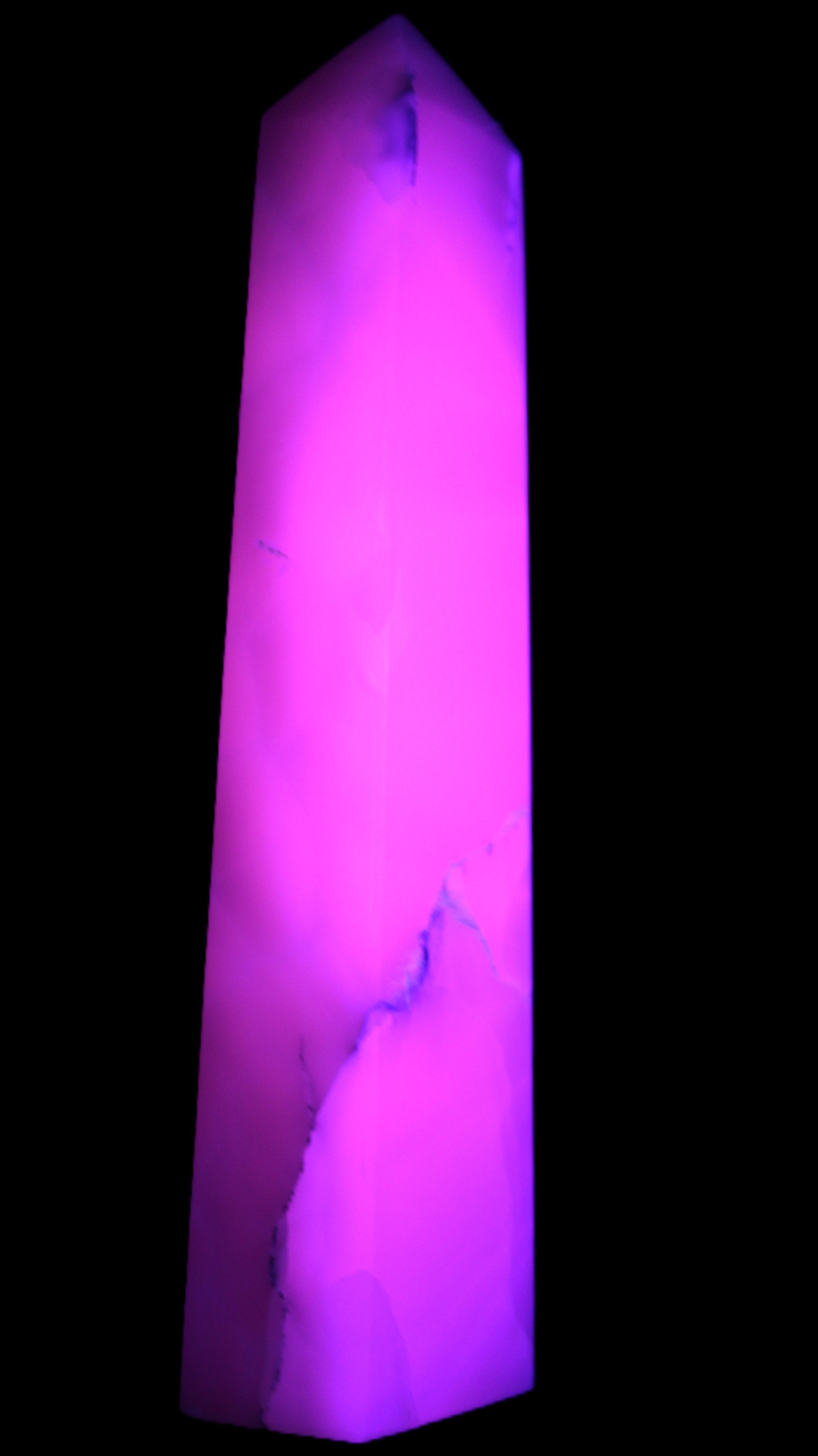 Mangano Calcite obelisk 257*88*64mm 1331g Rocks and Things