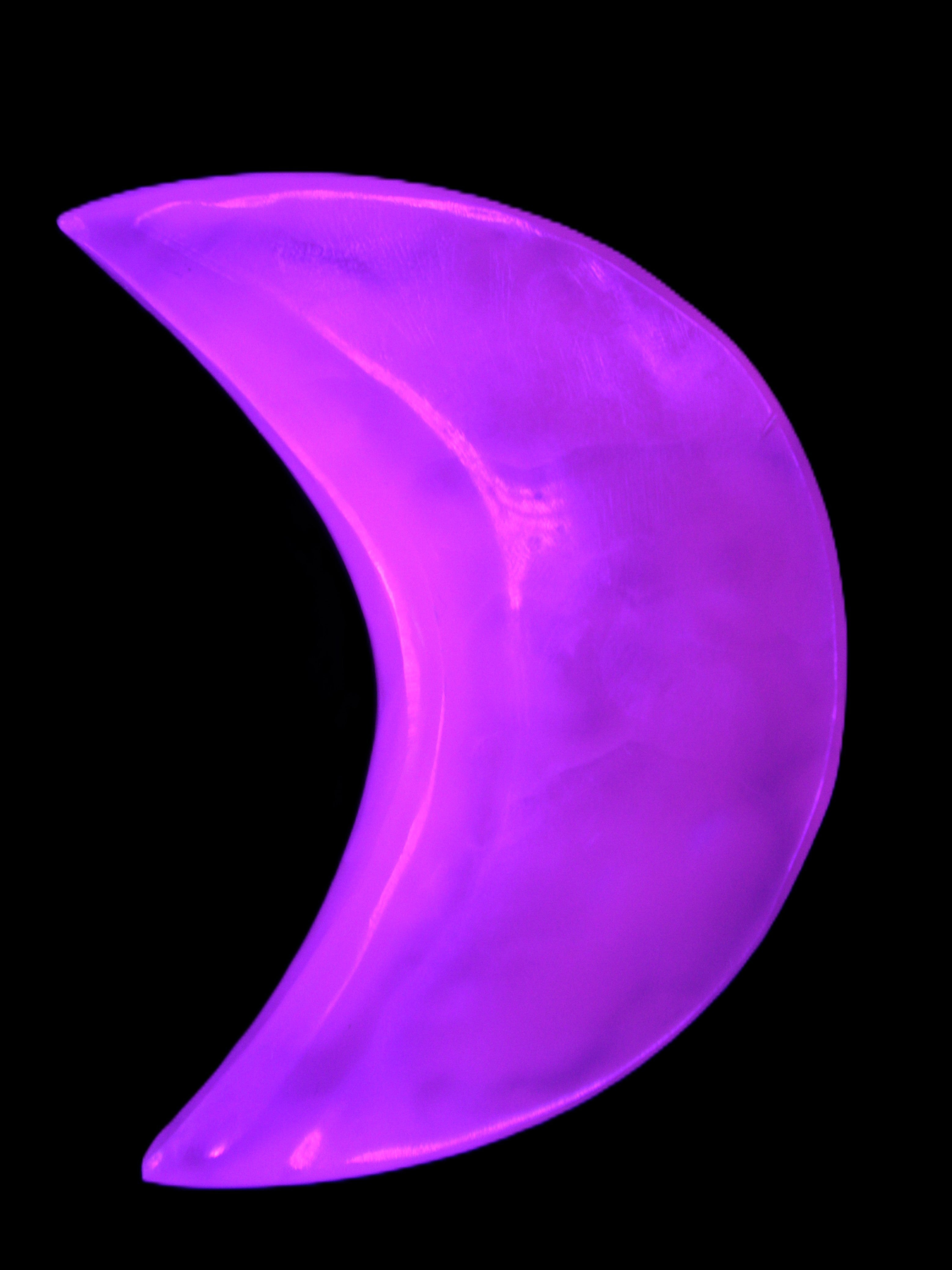 Mangano Calcite moon 92*80mm 154g Rocks and Things Store