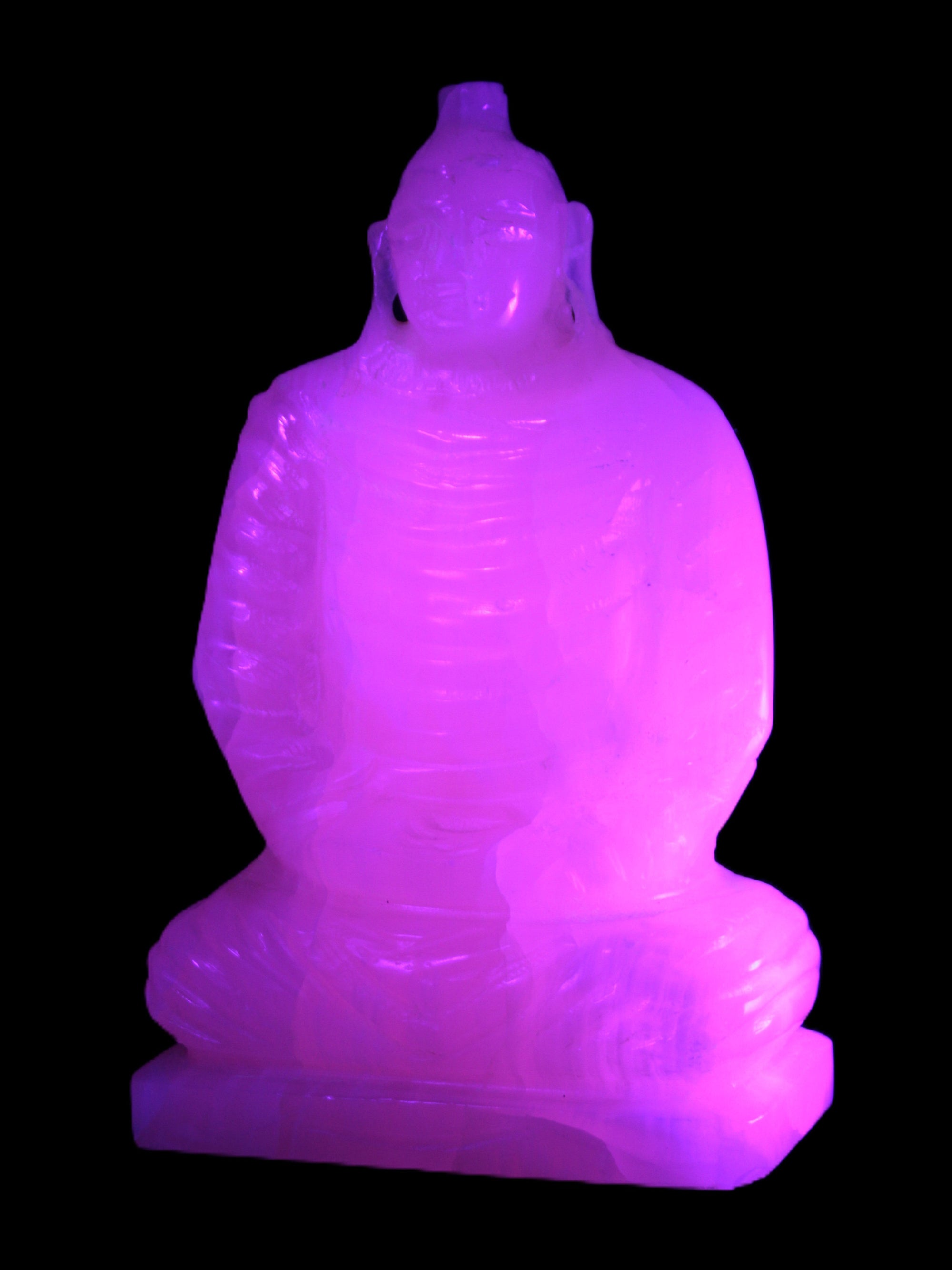 Mangano Calcite hand-carved Buddha statue 52*79*241mm 3285g Rocks and Things Store