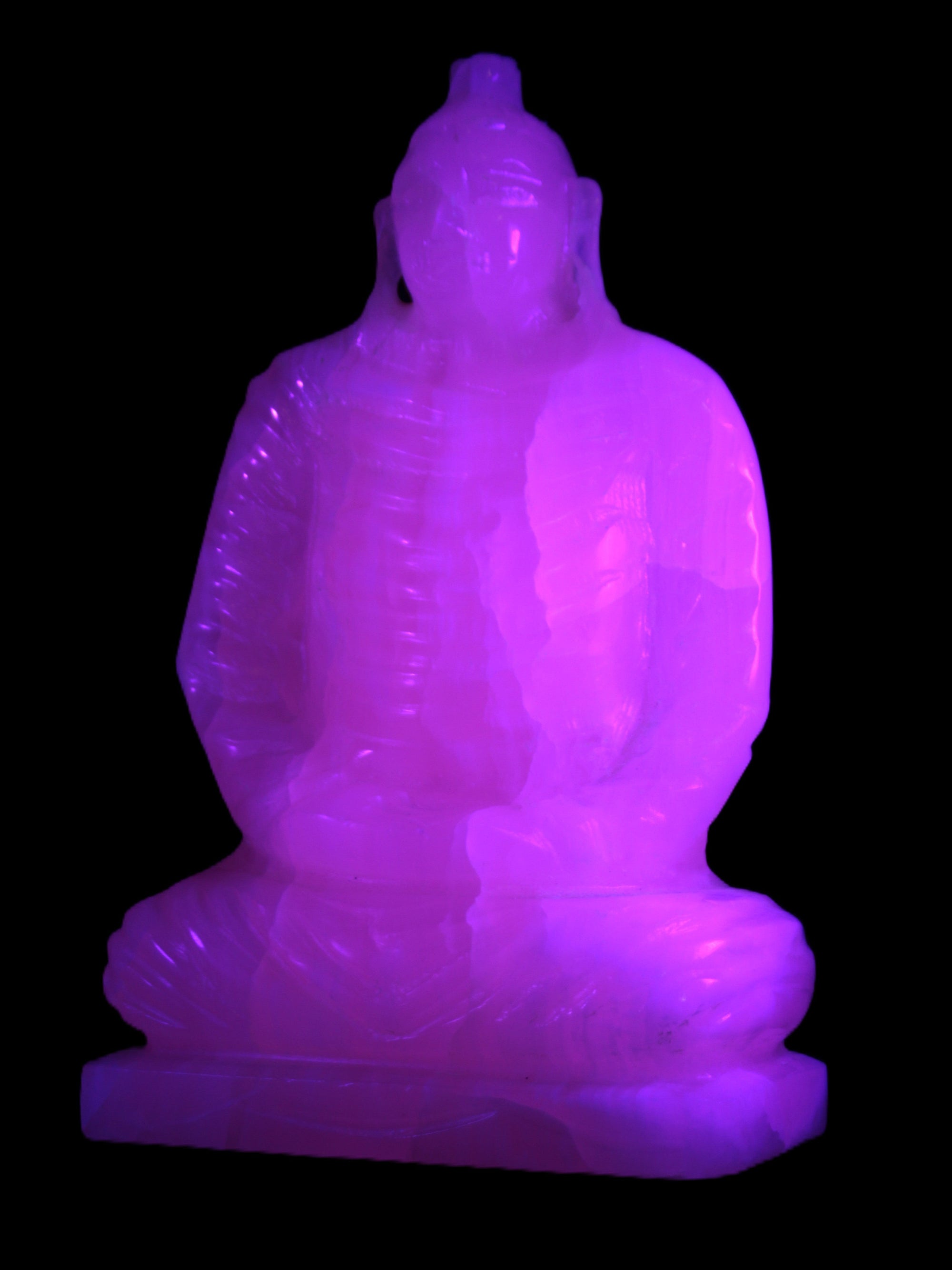 Mangano Calcite hand-carved Buddha statue 52*79*241mm 3285g Rocks and Things Store