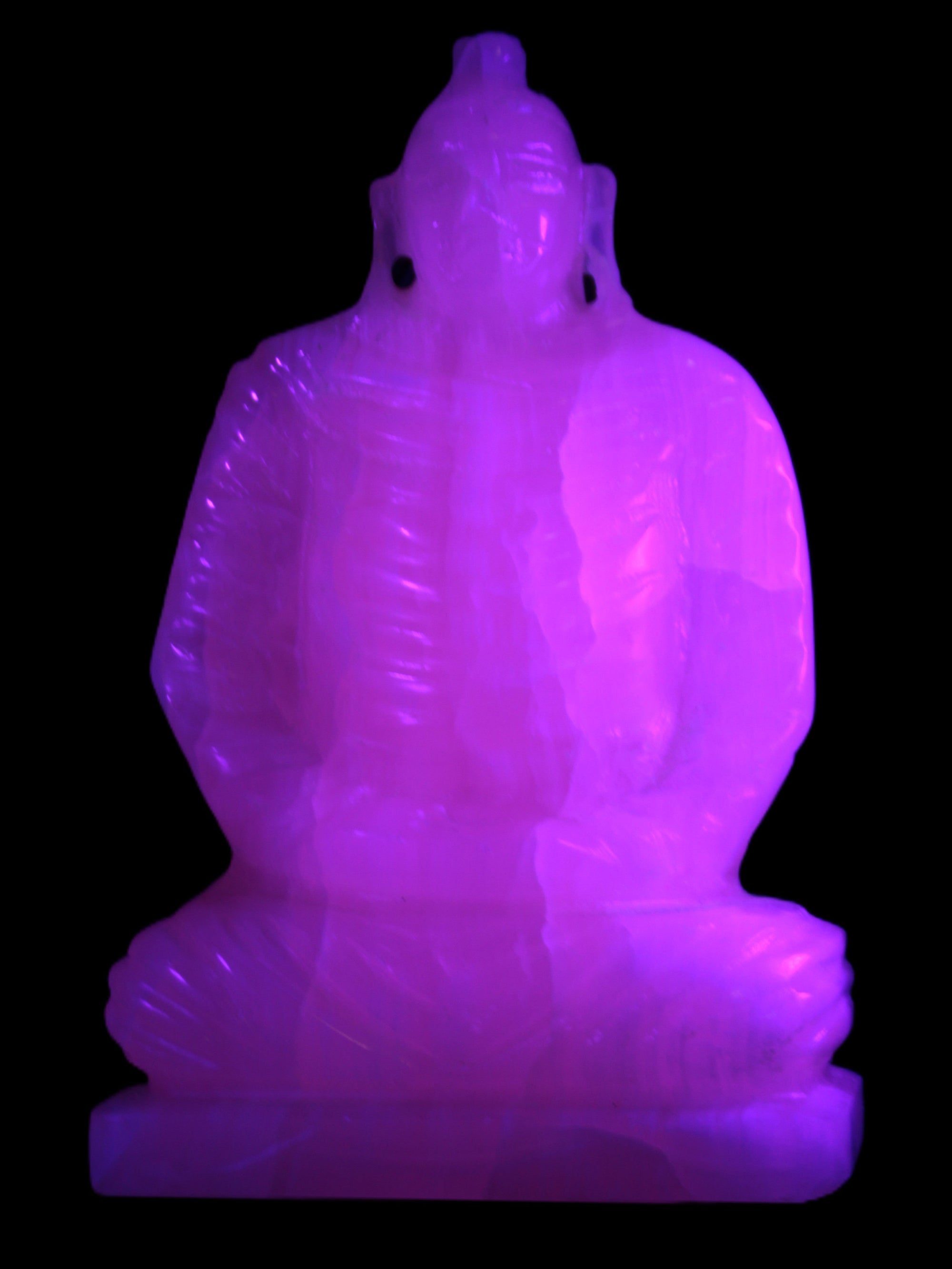 Mangano Calcite hand-carved Buddha statue 52*79*241mm 3285g Rocks and Things Store