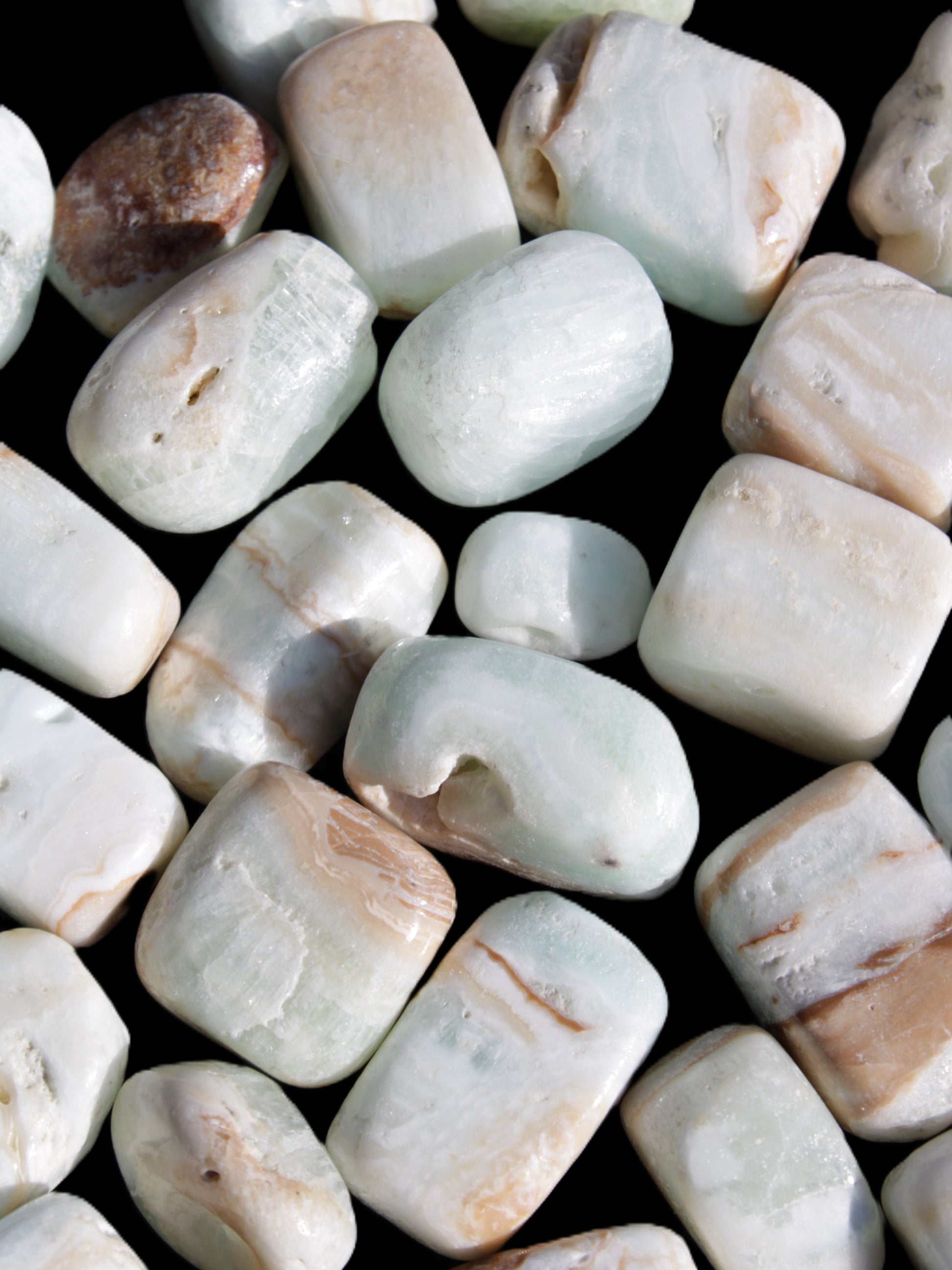 Caribbean Calcite 41 tumbled stones 20*10mm - 27*20mm  590g Wholesale Rocks and Things Store