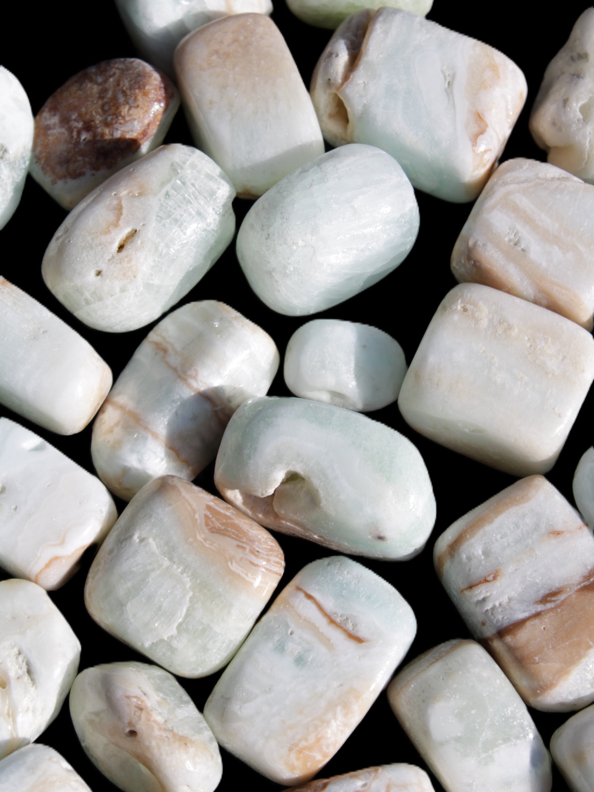 Caribbean Calcite 41 tumbled stones 20*10mm - 27*20mm  590g Wholesale Rocks and Things Store