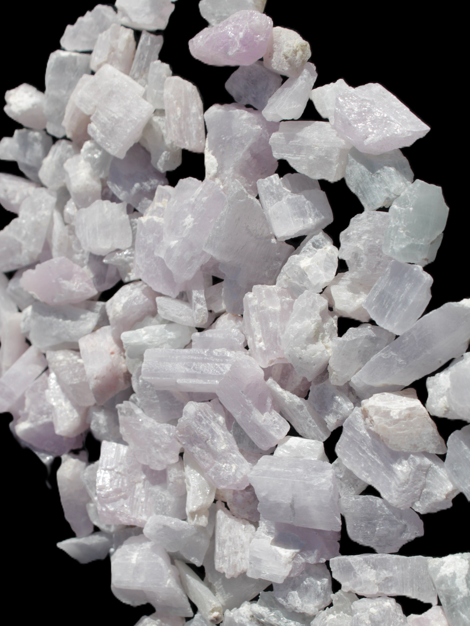 Pink/Lilac Kunzite 130+ crystals from Afghanistan 10-20mm 500g Wholesale Rocks and Things Store