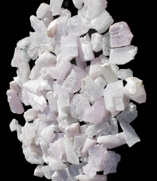 Pink/Lilac Kunzite 130+ crystals from Afghanistan 10-20mm 500g Wholesale Rocks and Things Store