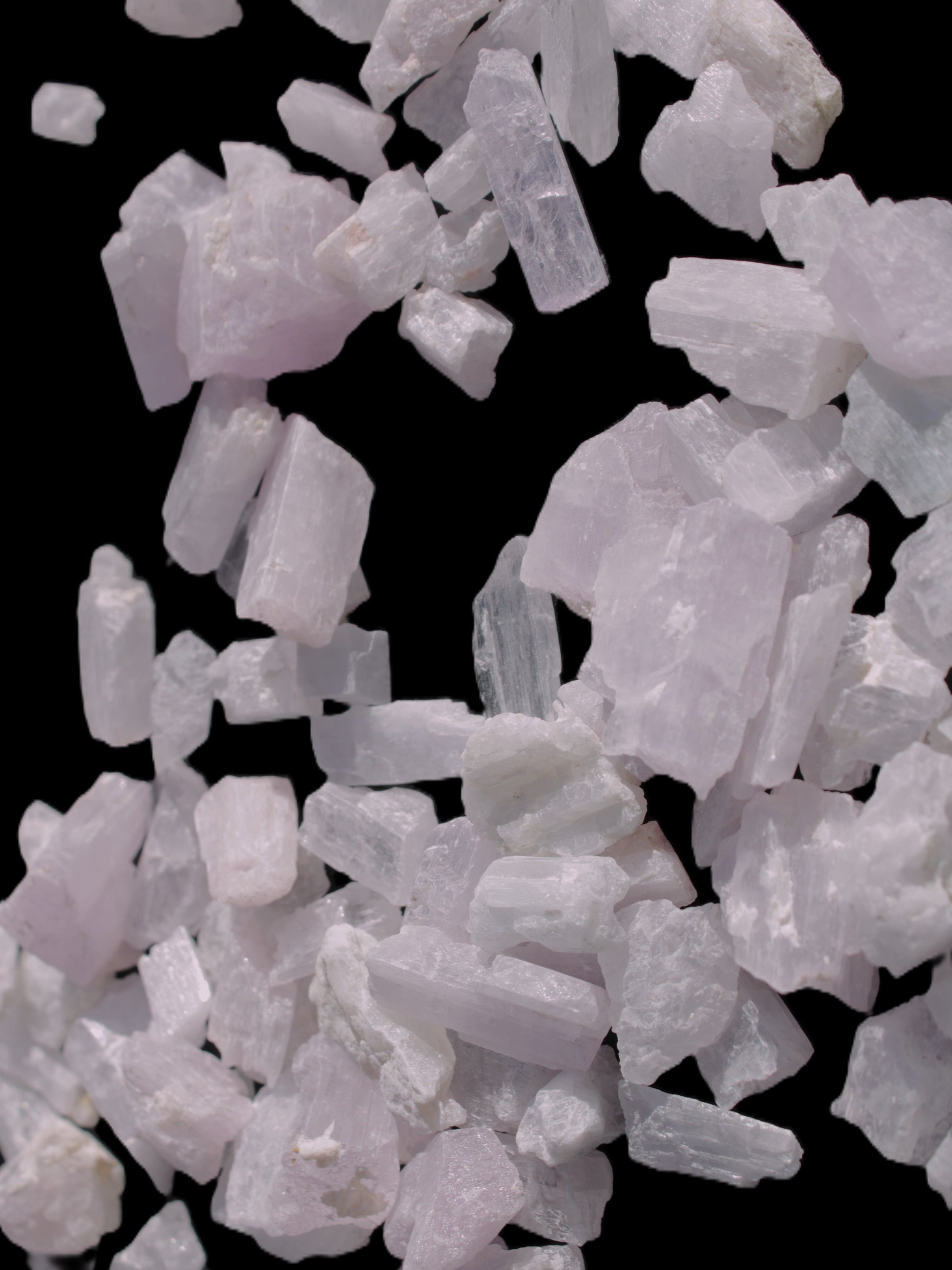 Pink/Lilac Kunzite 130+ crystals from Afghanistan 10-20mm 500g Wholesale Rocks and Things Store