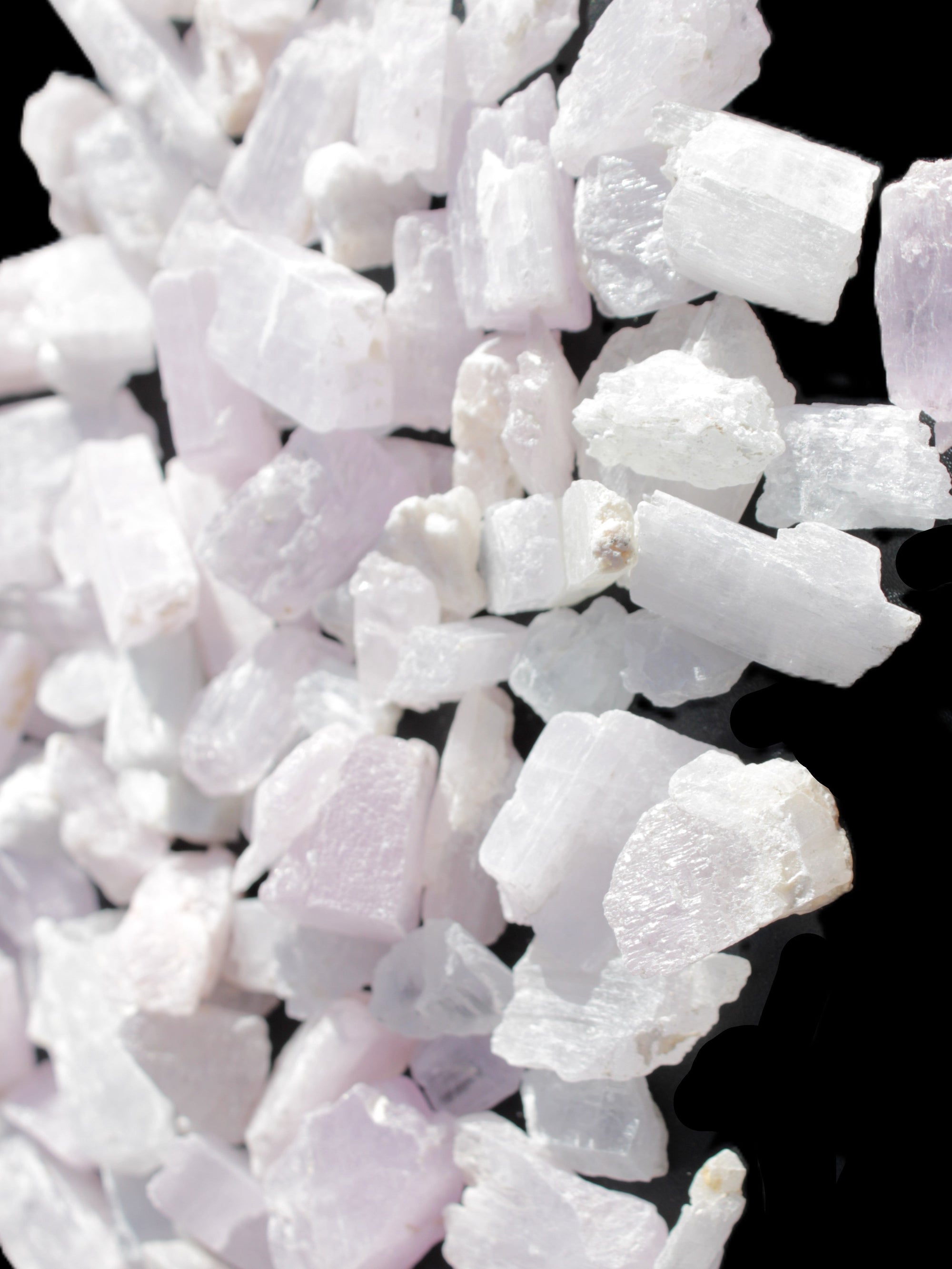 Pink/Lilac Kunzite 130+ crystals from Afghanistan 10-20mm 500g Wholesale Rocks and Things Store