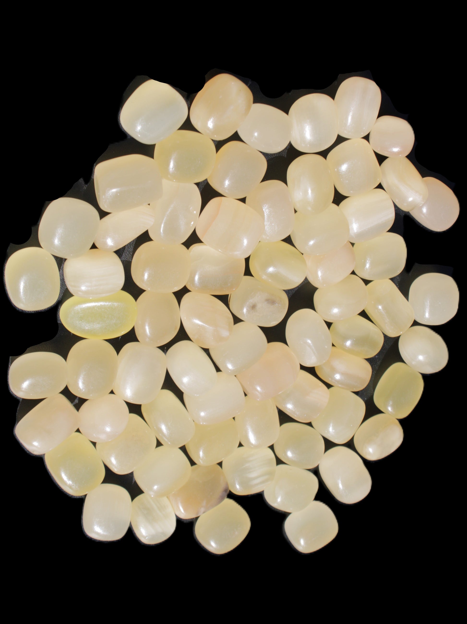 Lemon Calcite 66 tumbled stones 12*9mm - 21*18mm 600g Wholesale in sunlight - Rocks and Things Store