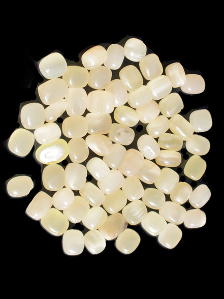 Lemon Calcite 66 tumbled stones 12*9mm - 21*18mm 600g Wholesale in sunlight - Rocks and Things Store