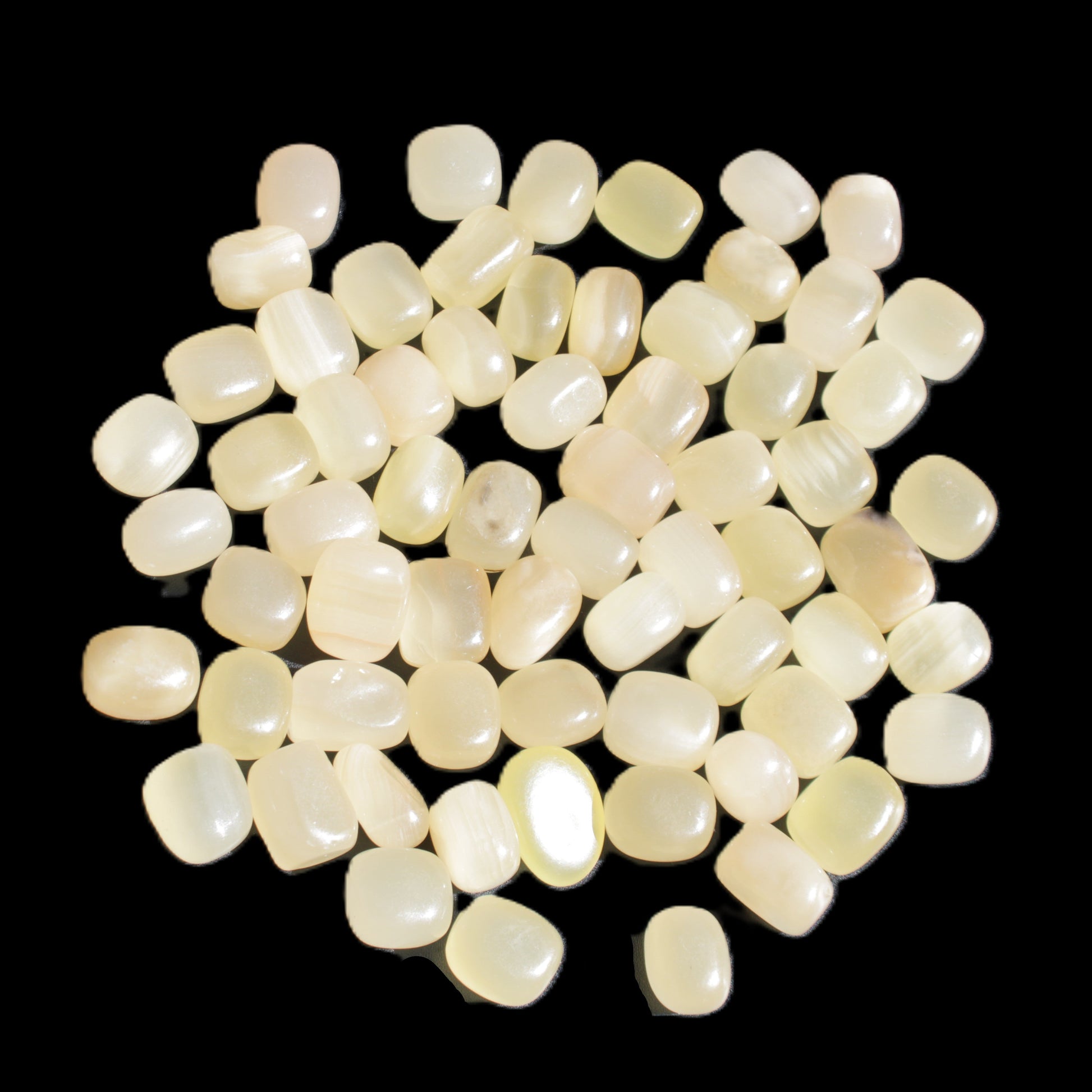 Lemon Calcite 66 tumbled stones 12*9mm - 21*18mm 600g Wholesale in sunlight - Rocks and Things Store
