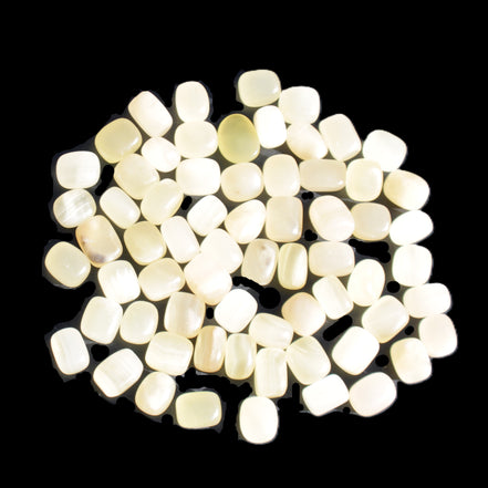 Lemon Calcite 66 tumbled stones 12*9mm - 21*18mm 600g Wholesale in sunlight - Rocks and Things Store