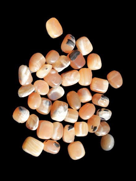 Banded Topaz Honrey Calcite 38 tumbled stones 22*12mm - 30*22mm 734g Wholesale Rocks and Things Store
