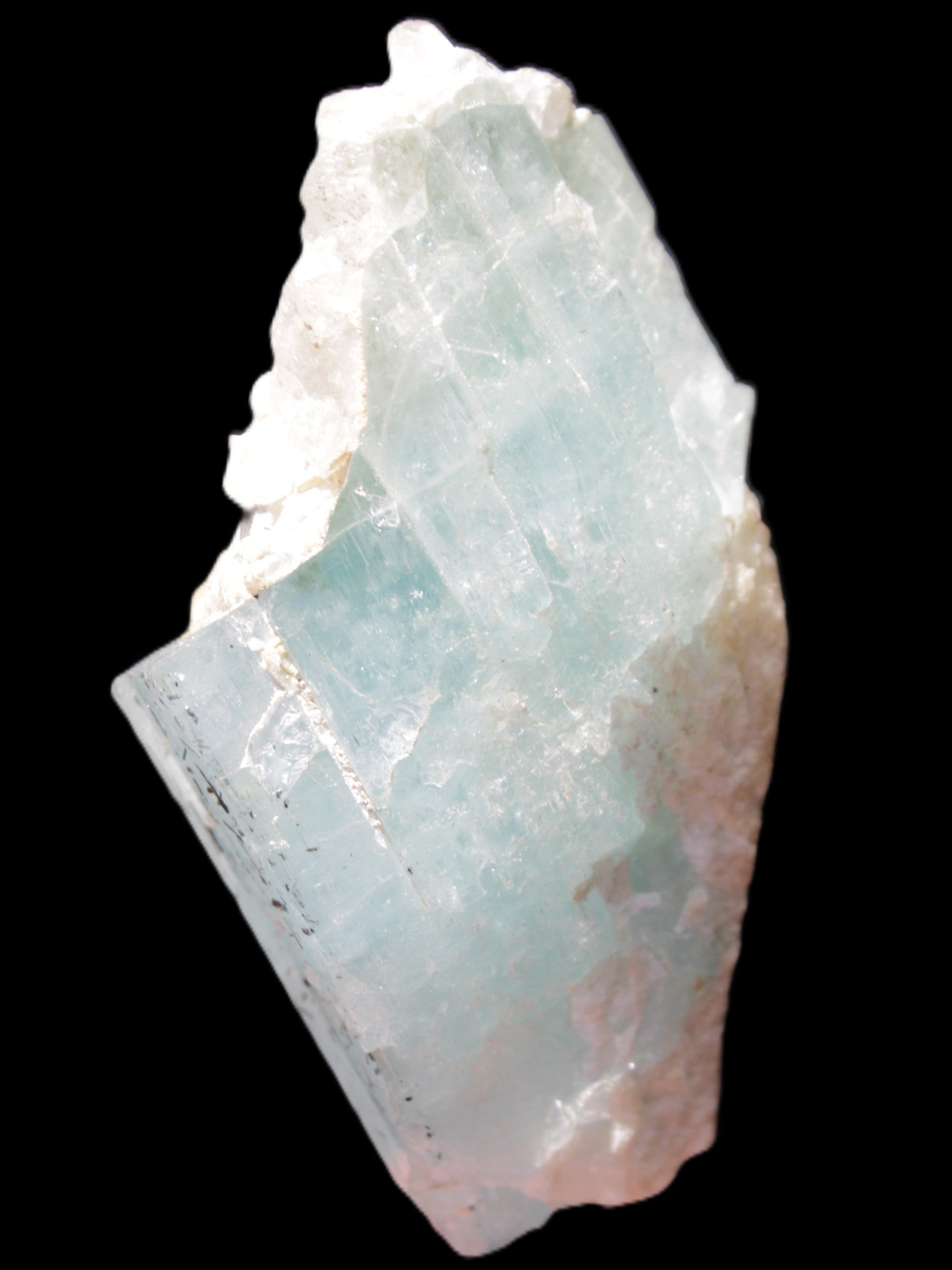 Aquamarine 82.4g in sunlight - Rocks and Things Store