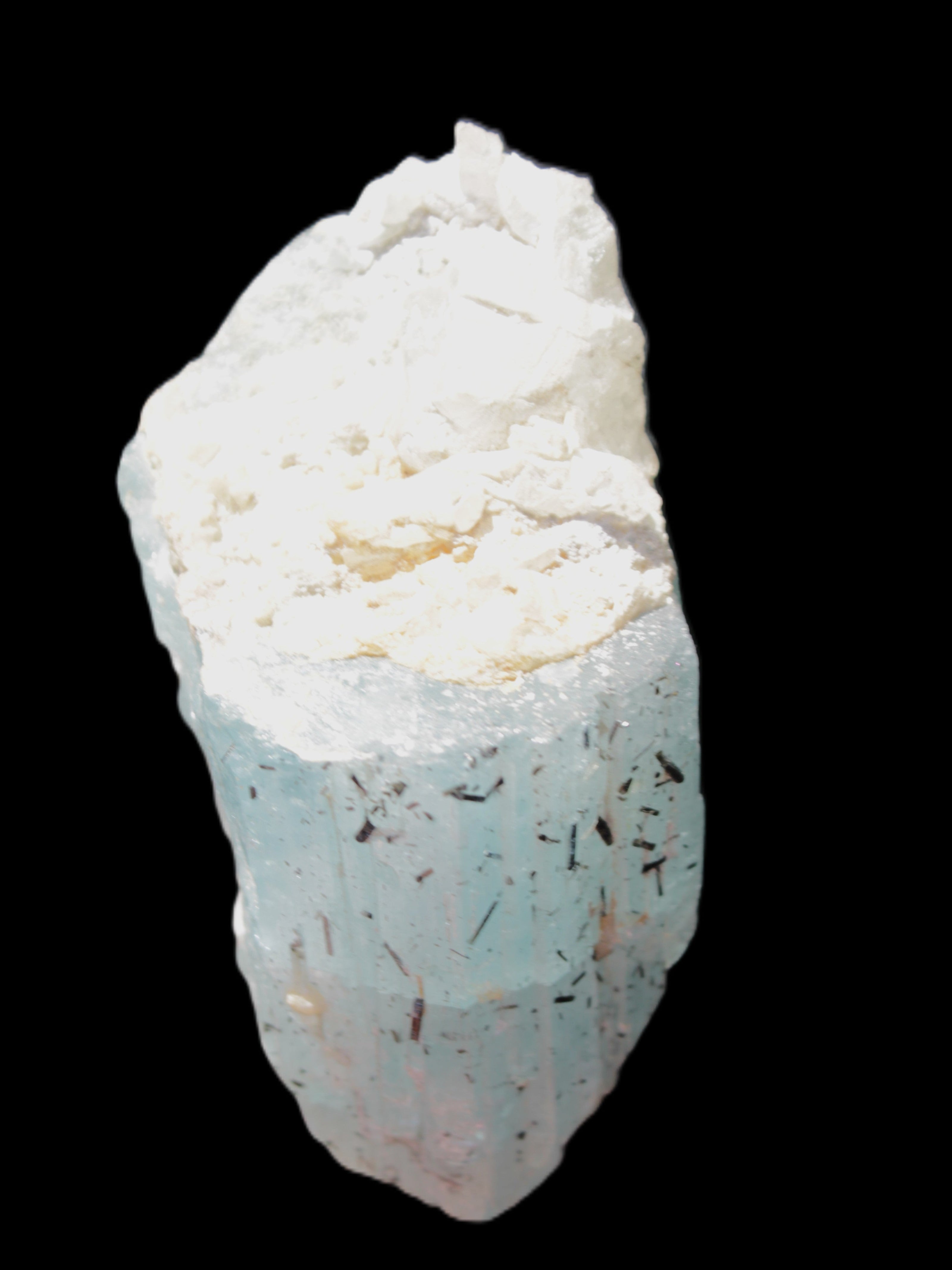 Aquamarine 82.4g in sunlight - Rocks and Things Store
