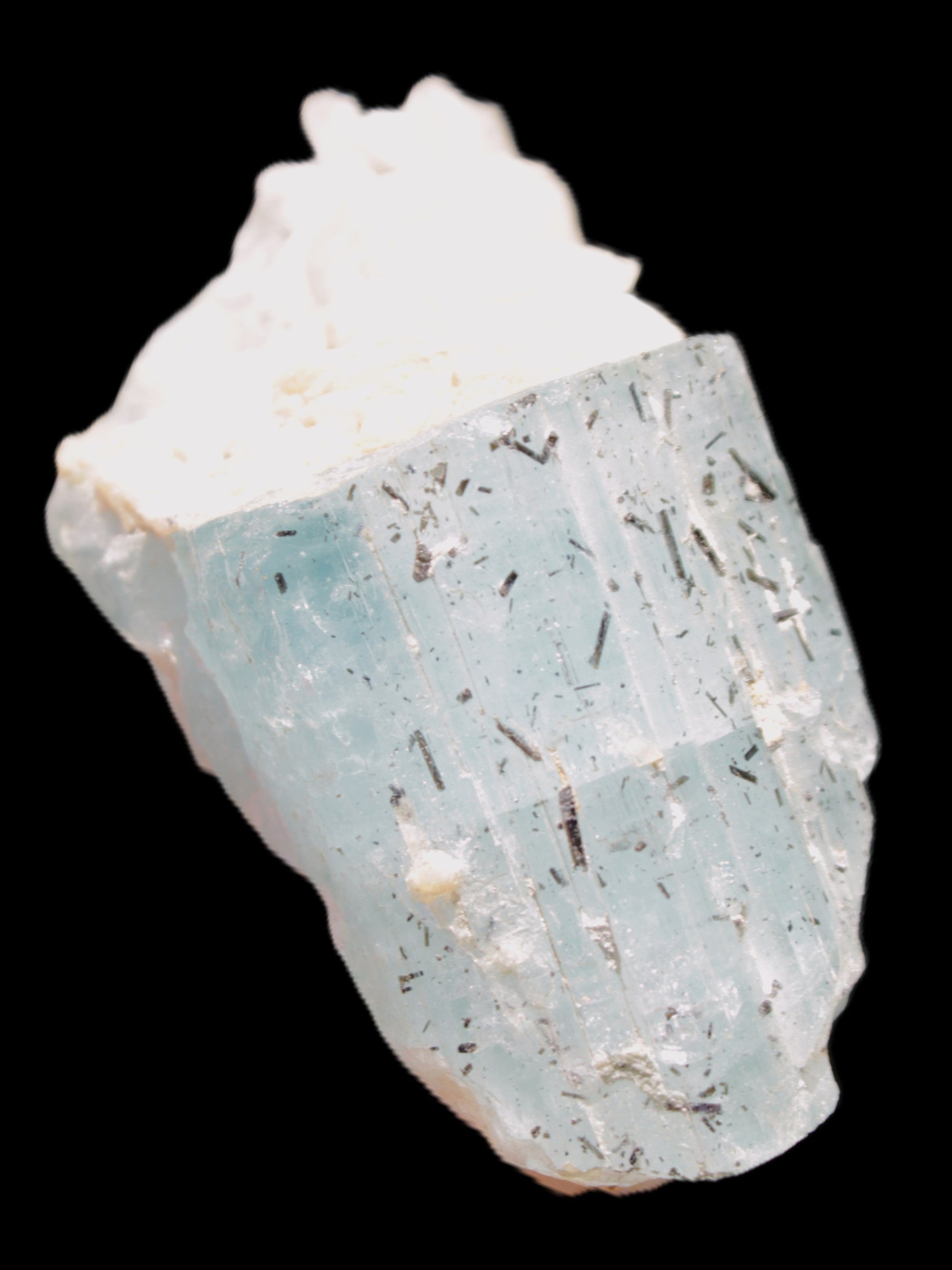 Aquamarine 82.4g in sunlight - Rocks and Things Store