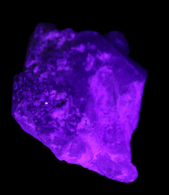 Aquamarine crystal on Quartz and Mica matrix 47*45*29mm 420.5ct 84.1g in UV light - Rocks and Things Store