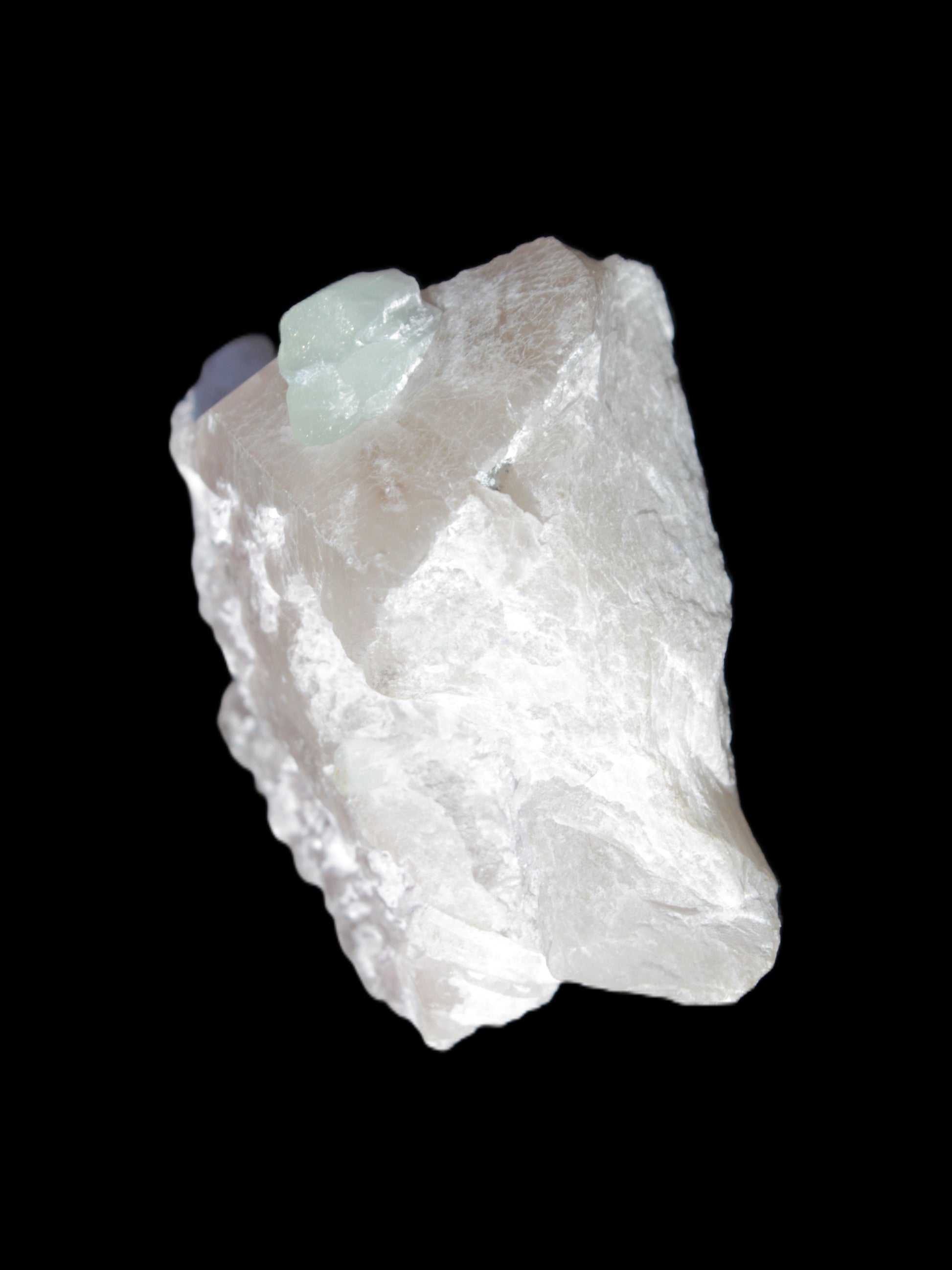 Aquamarine crystal on Quartz and Mica matrix 47*45*29mm 420.5ct 84.1g in sunlight - Rocks and Things Store