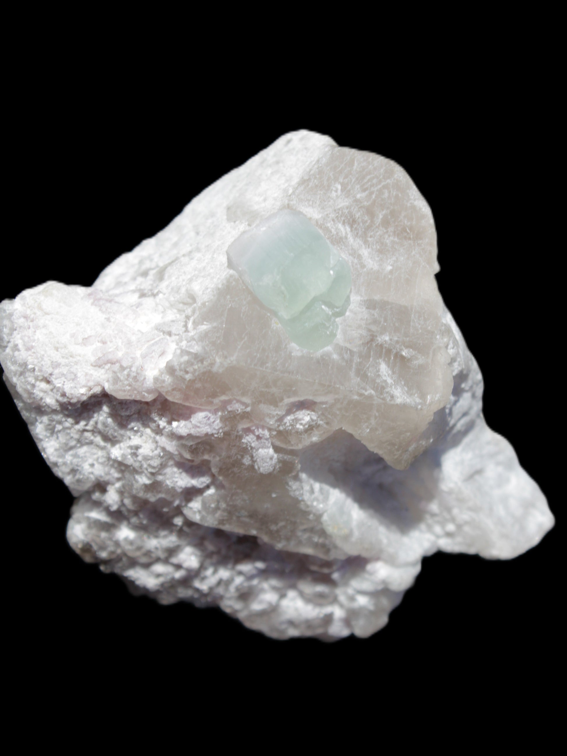 Aquamarine crystal on Quartz and Mica matrix 47*45*29mm 420.5ct 84.1g in sunlight - Rocks and Things Store