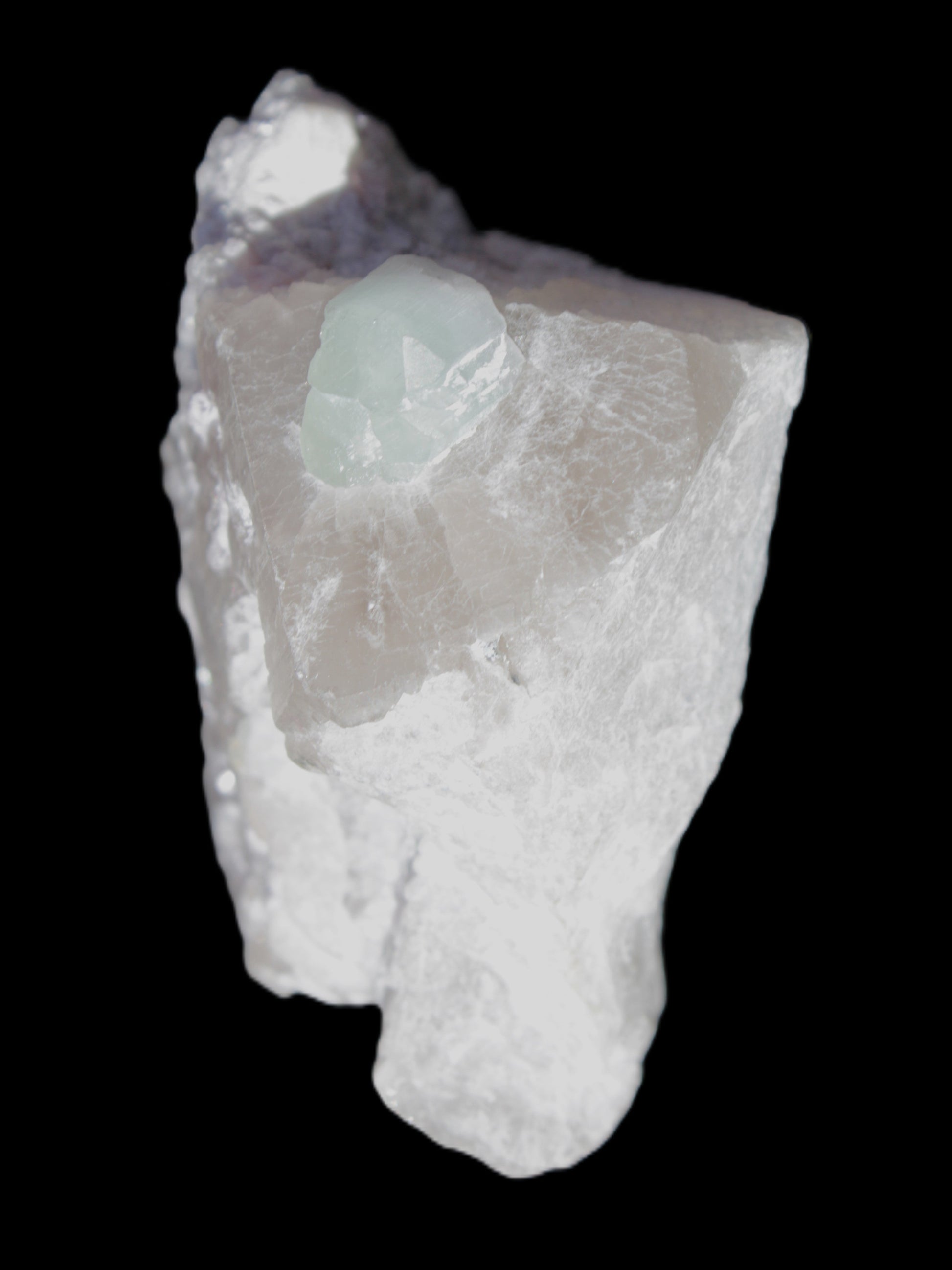 Aquamarine crystal on Quartz and Mica matrix 47*45*29mm 420.5ct 84.1g in sunlight - Rocks and Things Store
