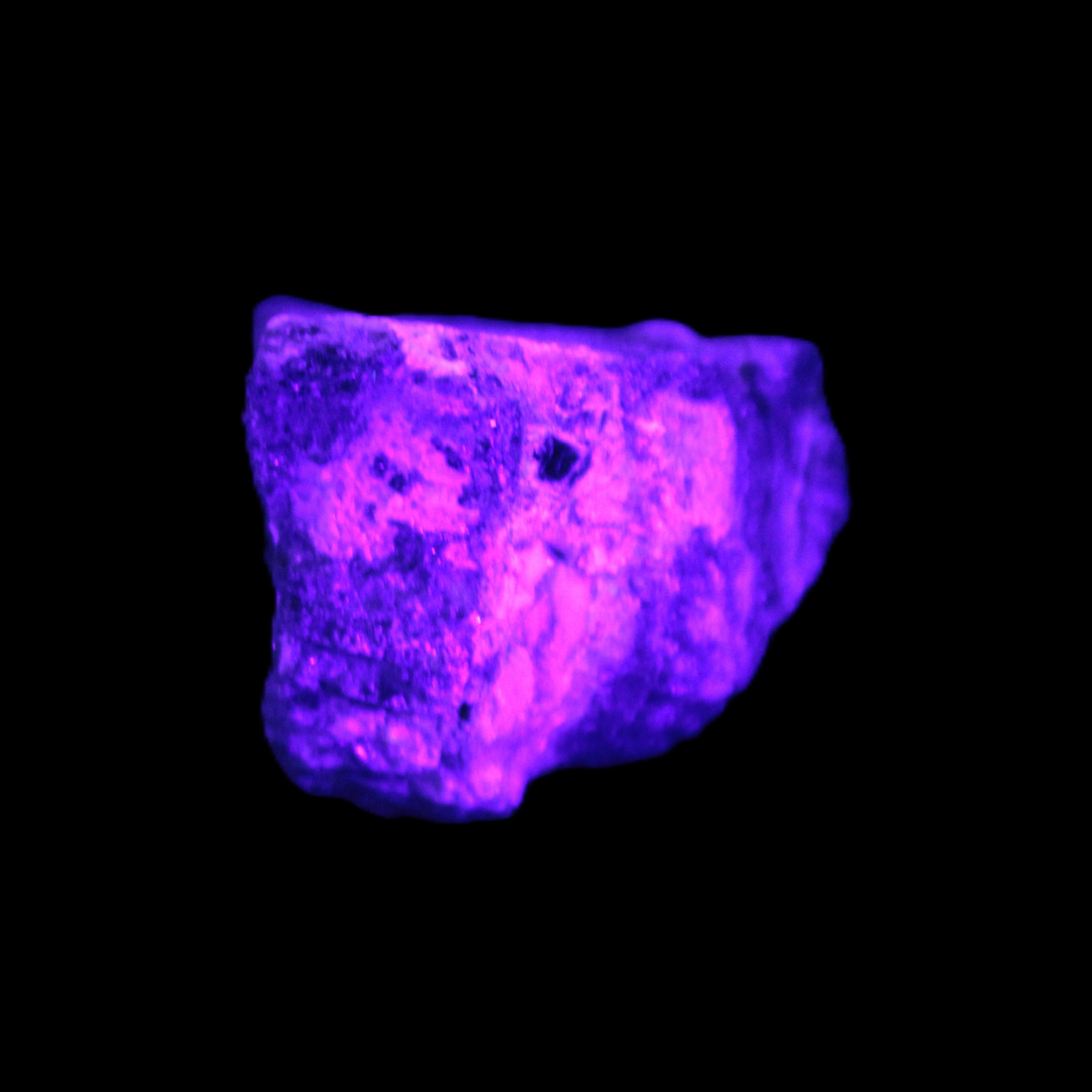 Epidote crystal specimen from Iran 38*34*33mm 42.4g in UV light -  Rocks and Things Store