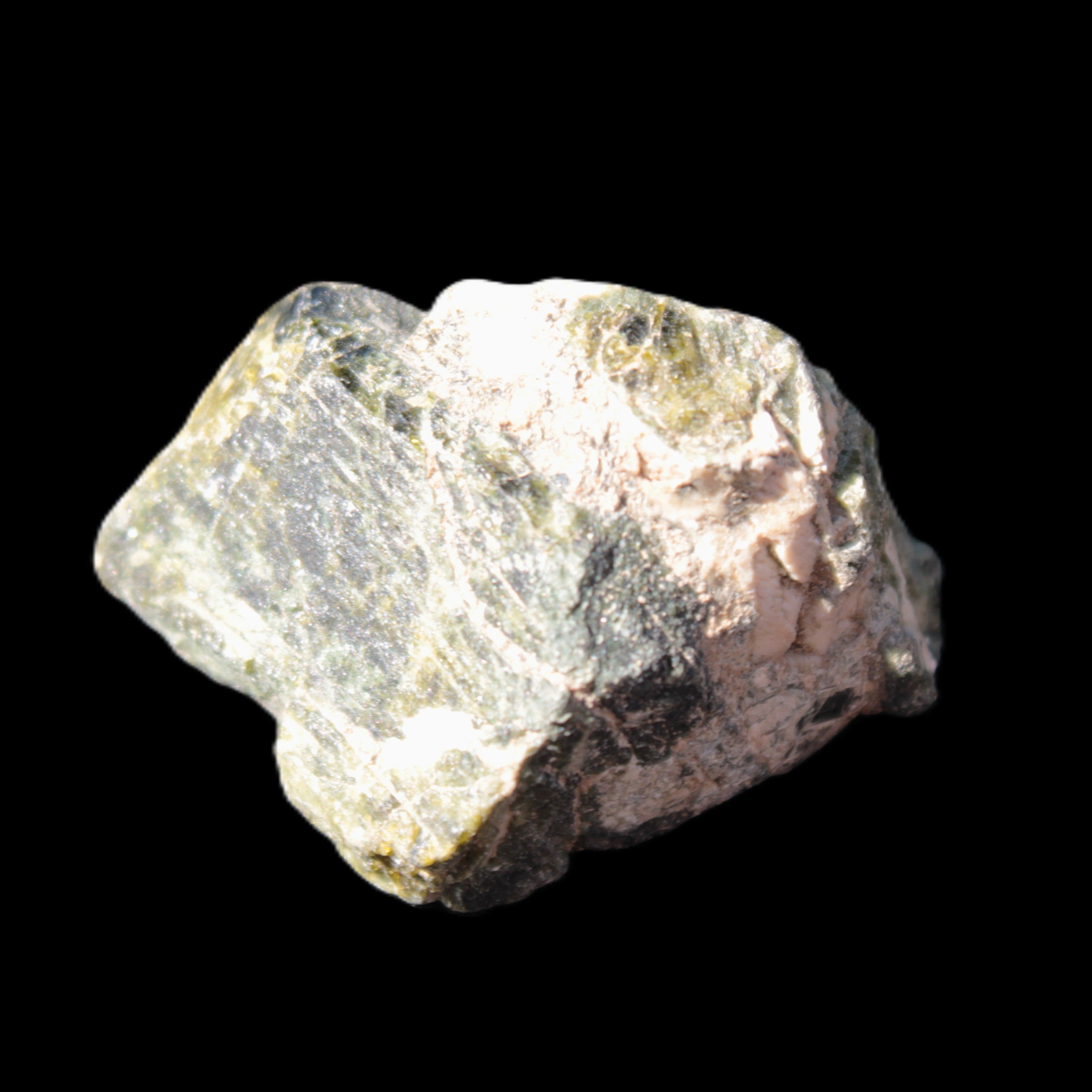 Epidote crystal specimen from Iran 38*34*33mm 42.4g in sunlight -  Rocks and Things Store