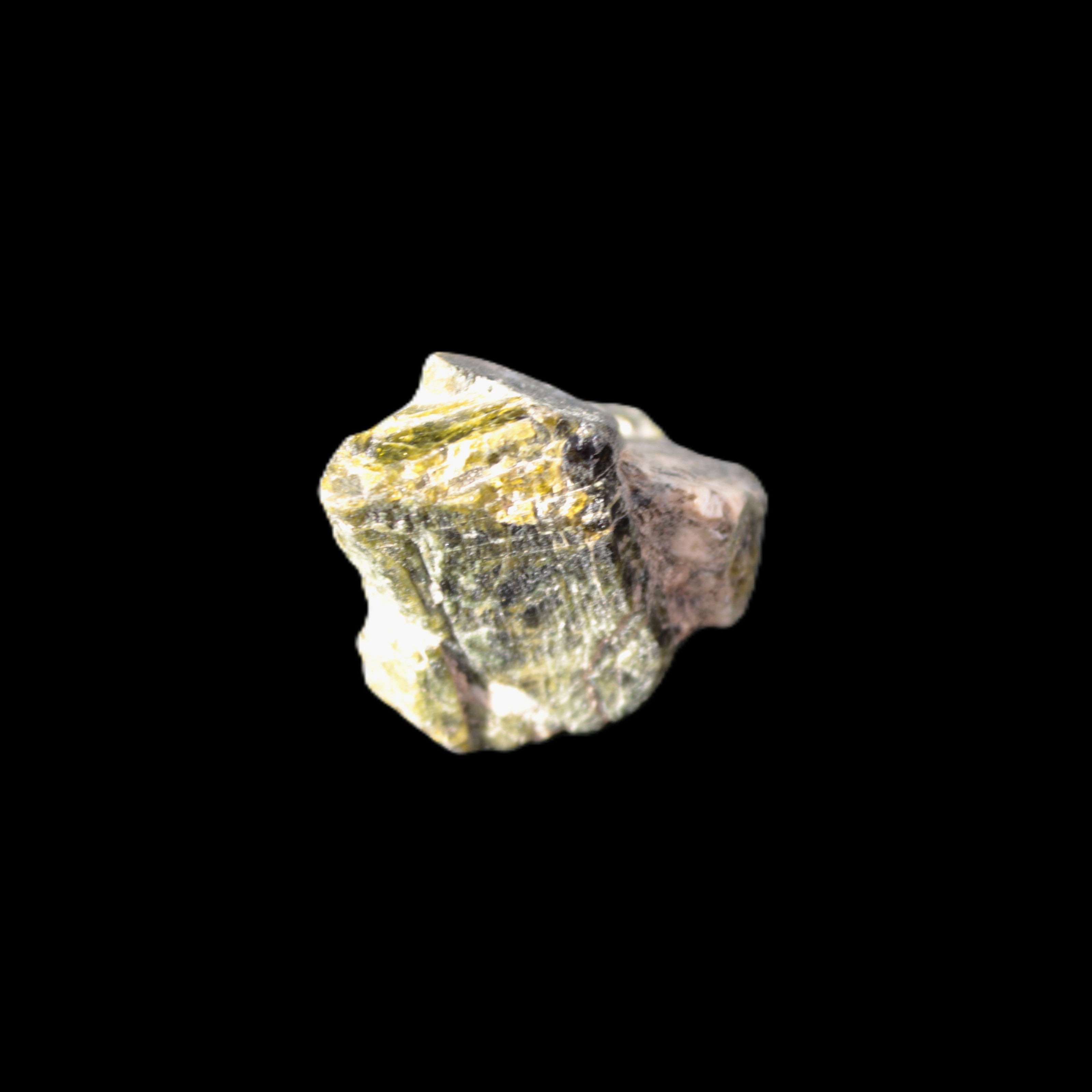 Epidote crystal specimen from Iran 38*34*33mm 42.4g Rocks and Things Store