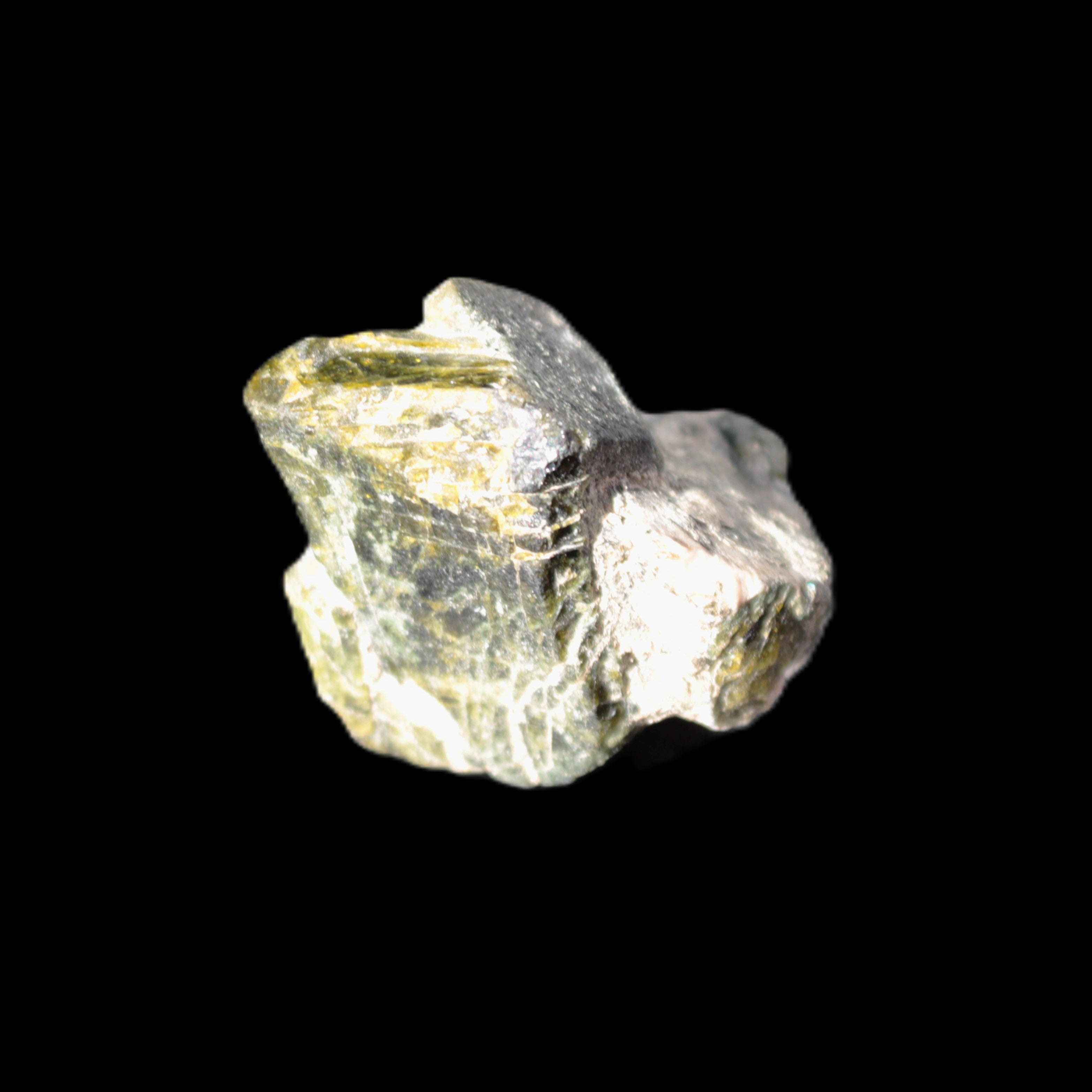 Epidote crystal specimen from Iran 38*34*33mm 42.4g Rocks and Things Store