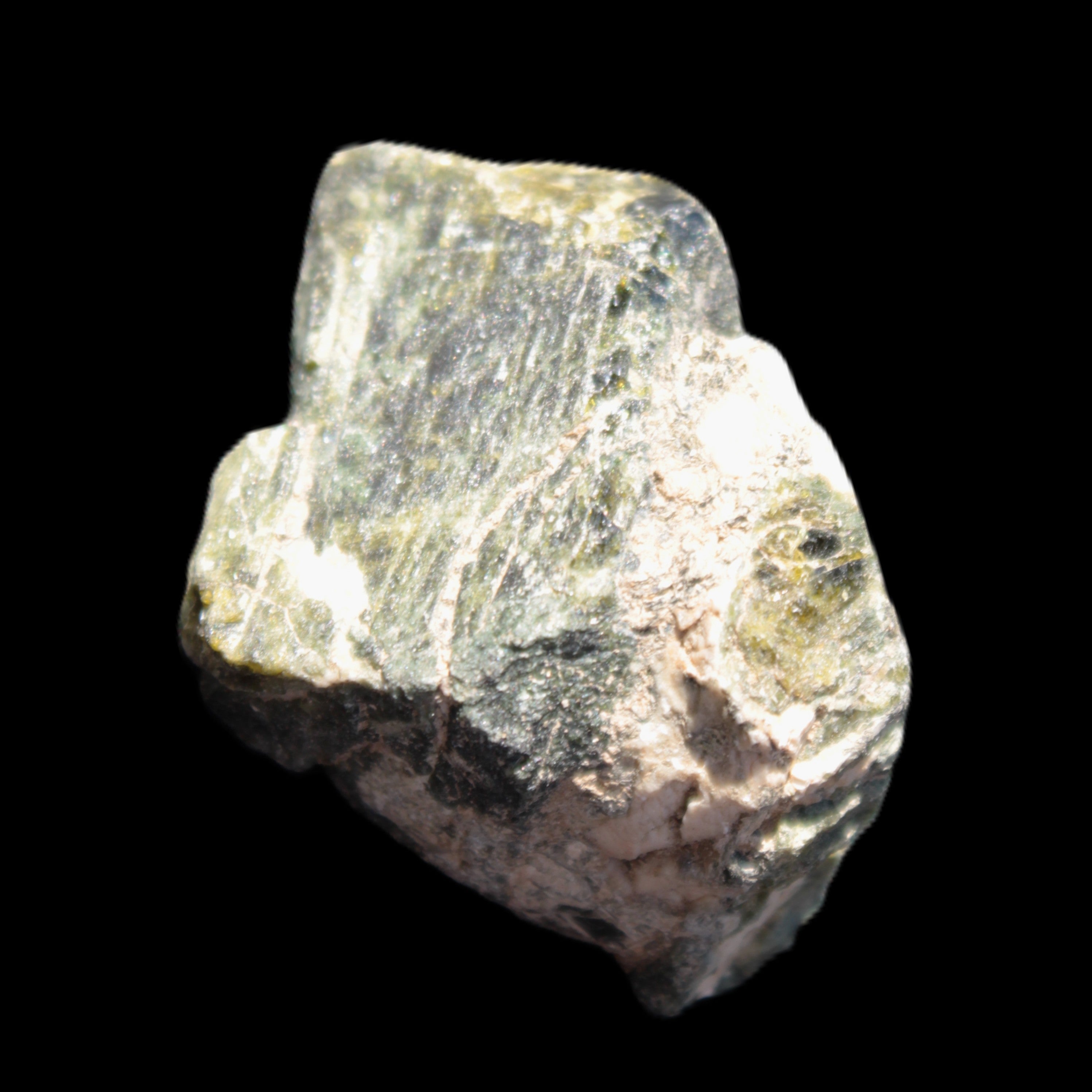 Epidote crystal specimen from Iran 38*34*33mm 42.4g Rocks and Things Store