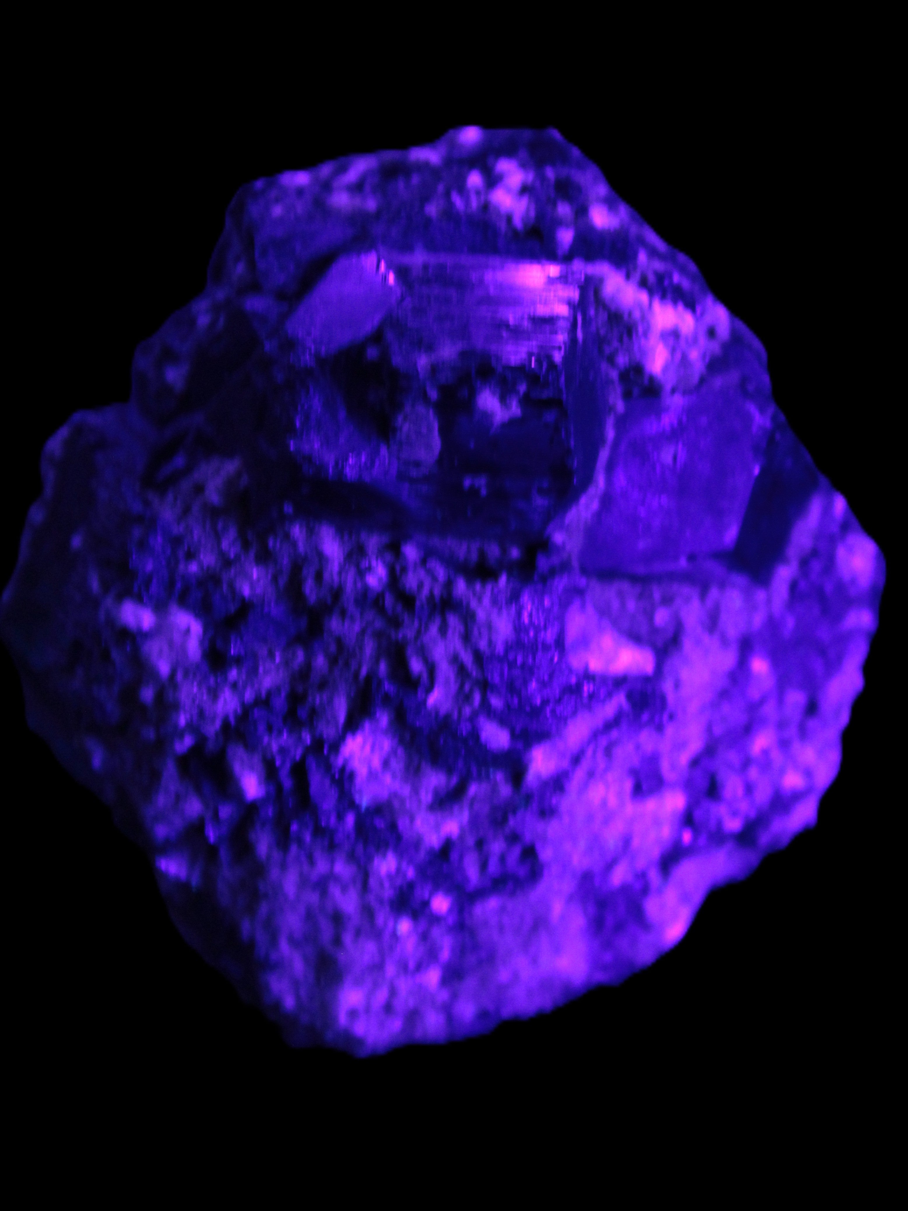 Amazing Black Tourmaline cluster 64*31mm 243.7g in UV light - Rocks and Things Store