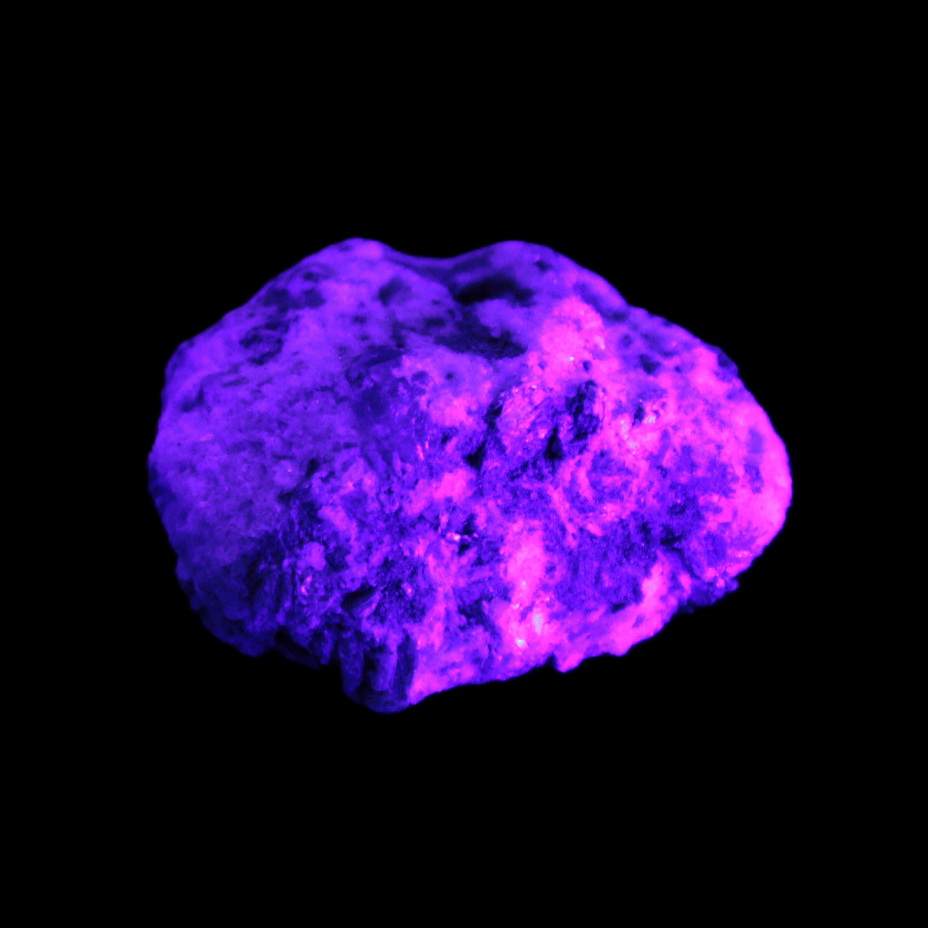 Aquamarine in Mica Feldspar matrix 40*31*18mm  24.3g in UV light - Rocks and Things Store