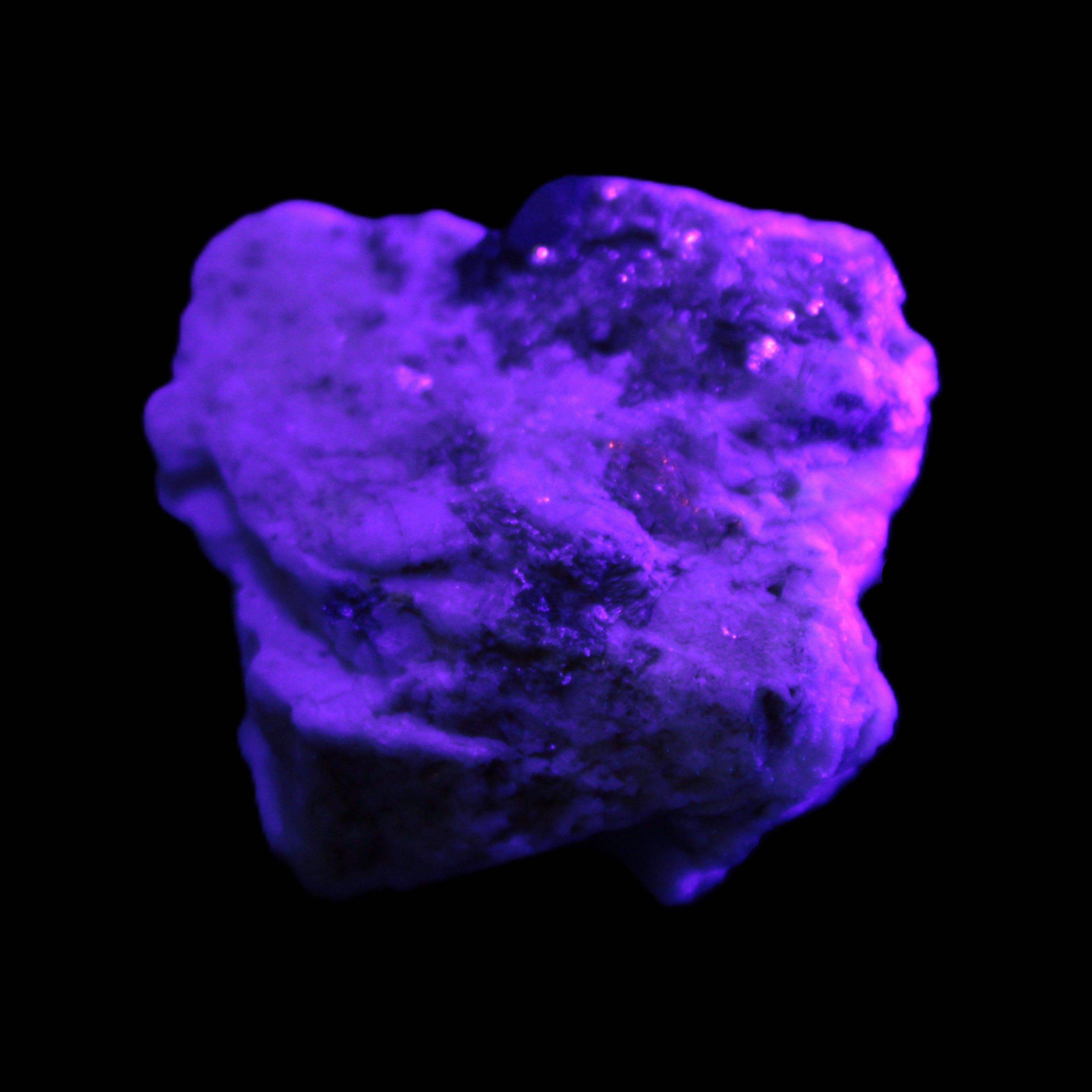 Epidote crystal specimen from Iran in matrix 43*35*15mm 43.7g in UV light - Rocks and Things Store