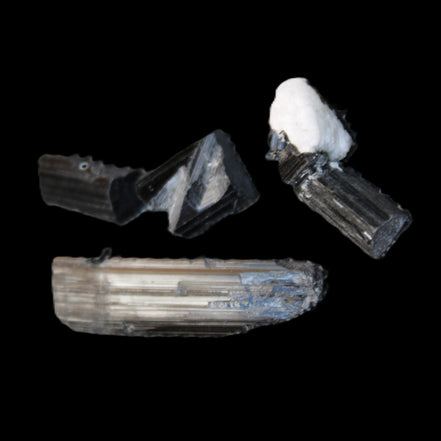 Rainbow Black Tourmaline from Pakistan 3/4 crystals 6-21mm 9-11g in sunlight - Rocks and Things Store